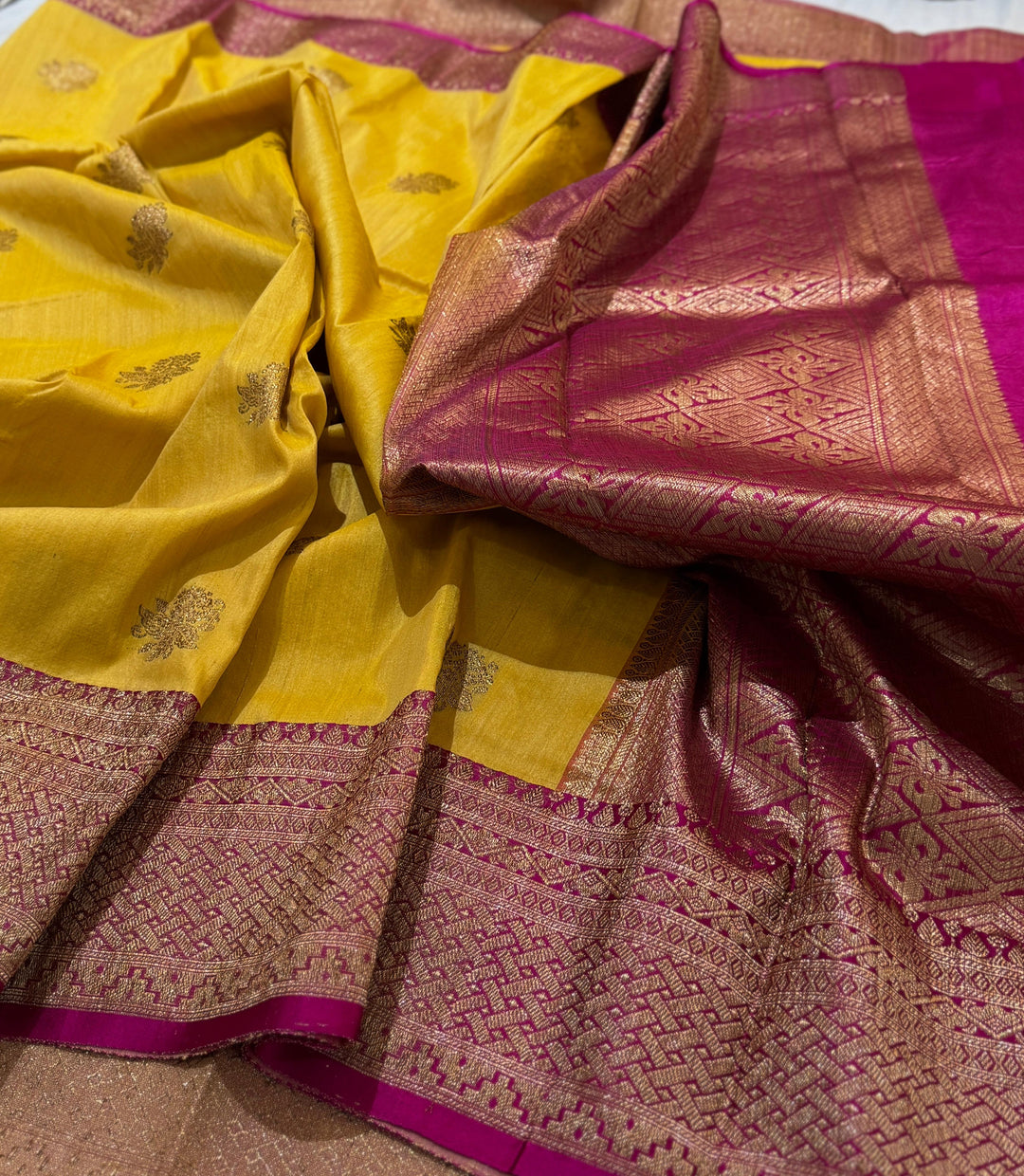 HandloomPure Banarasi Tussar Silk Saree With Kadhuwa Border Work.