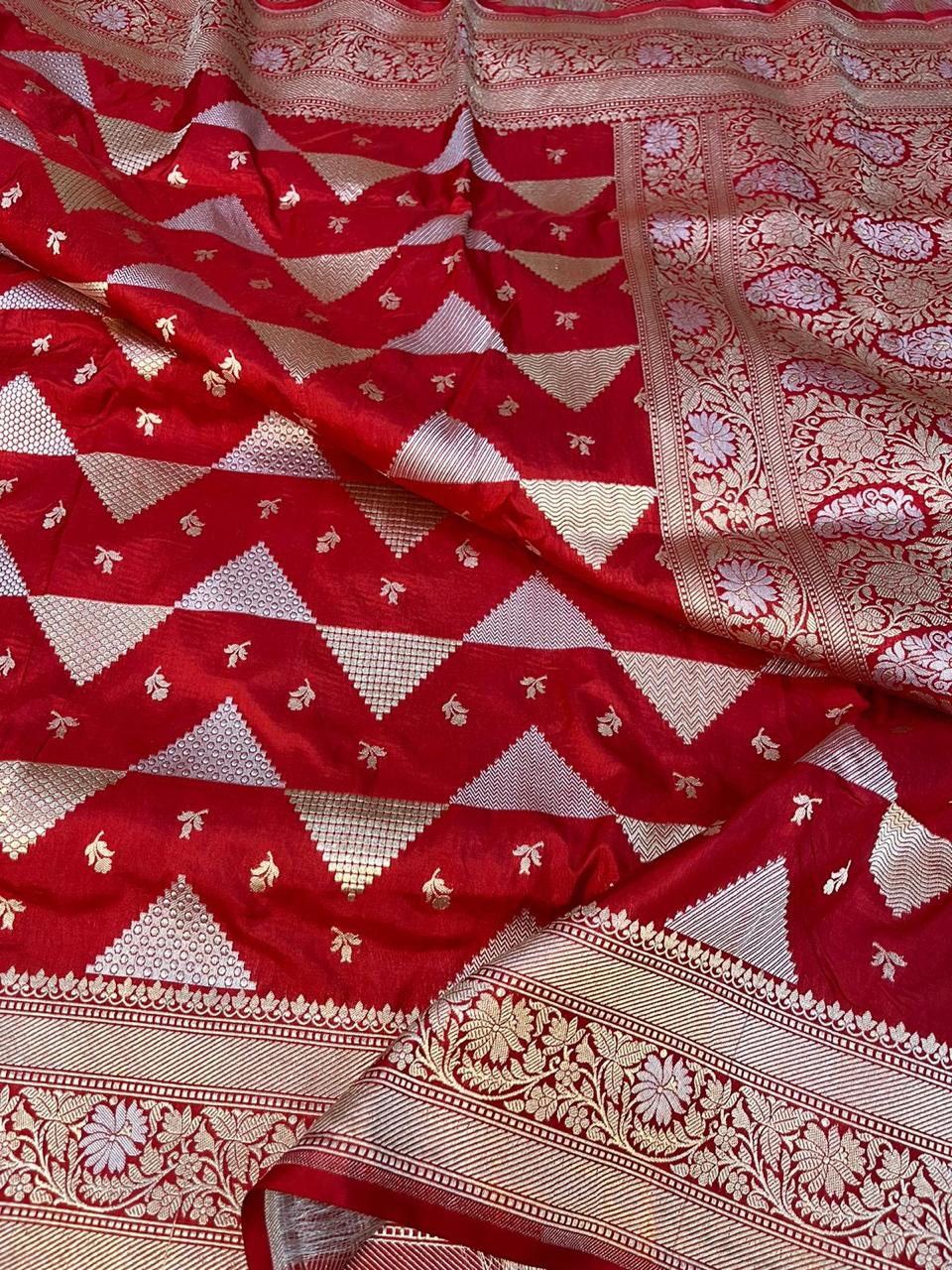 Pure Banarasi Handloom Katan Silk Saree With Beautiful  Zari Work .