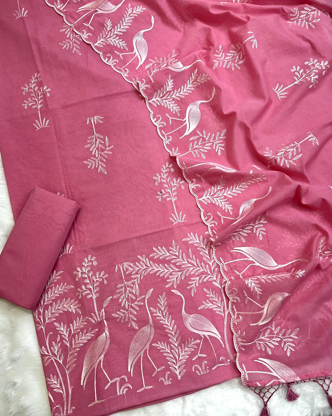 Pure Banarasi Mul Chanderi Silk Daman Embroidery Work Unstitched Suit.