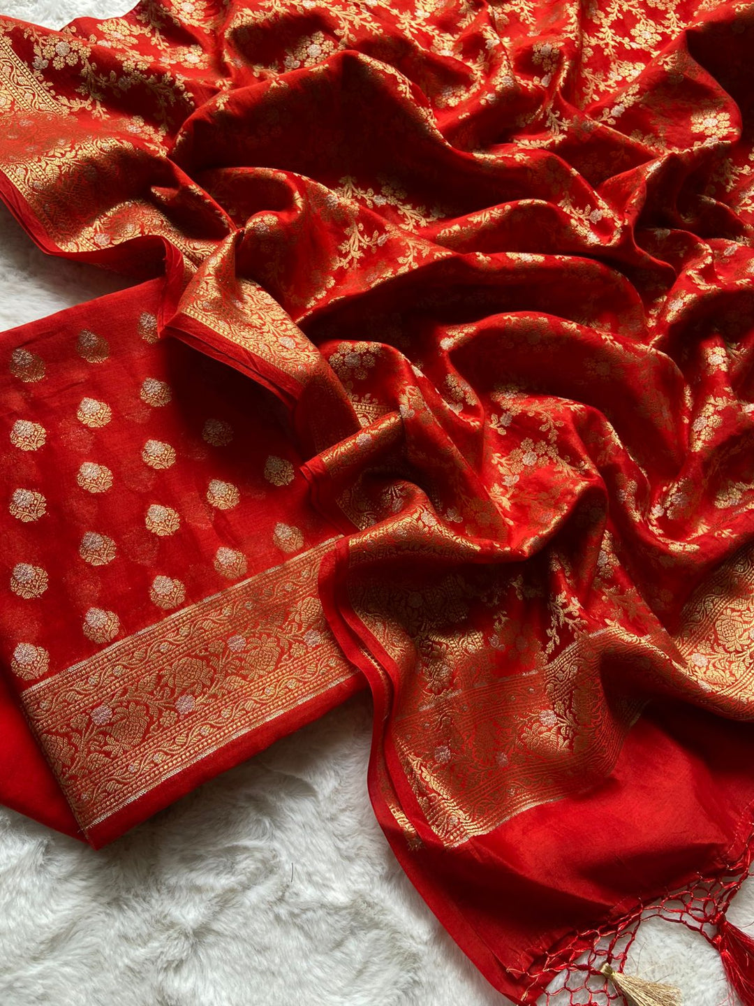 Pure Banarasi Chanderi silk Alfi Weaved Unstitched Suit .