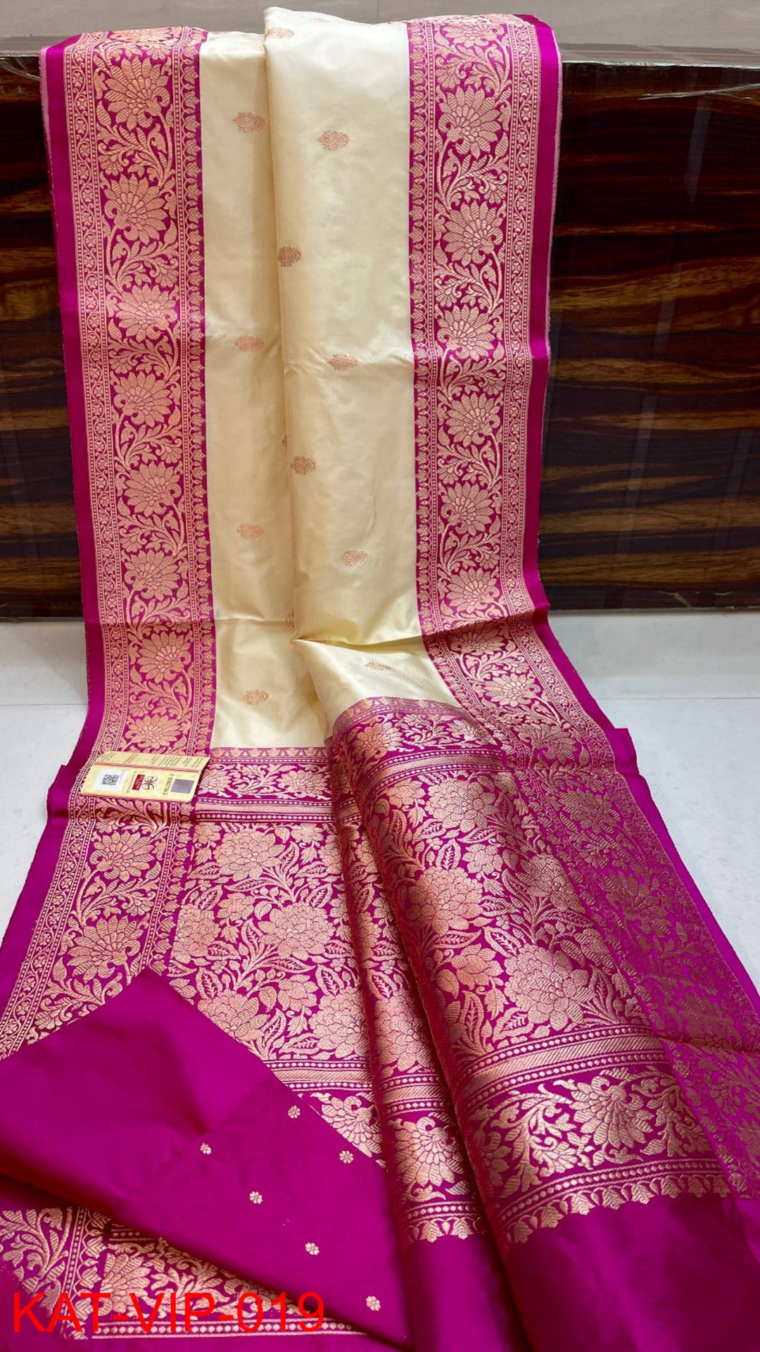 Pure Banarasi Katan Silk Saree With Antique Zari Work.