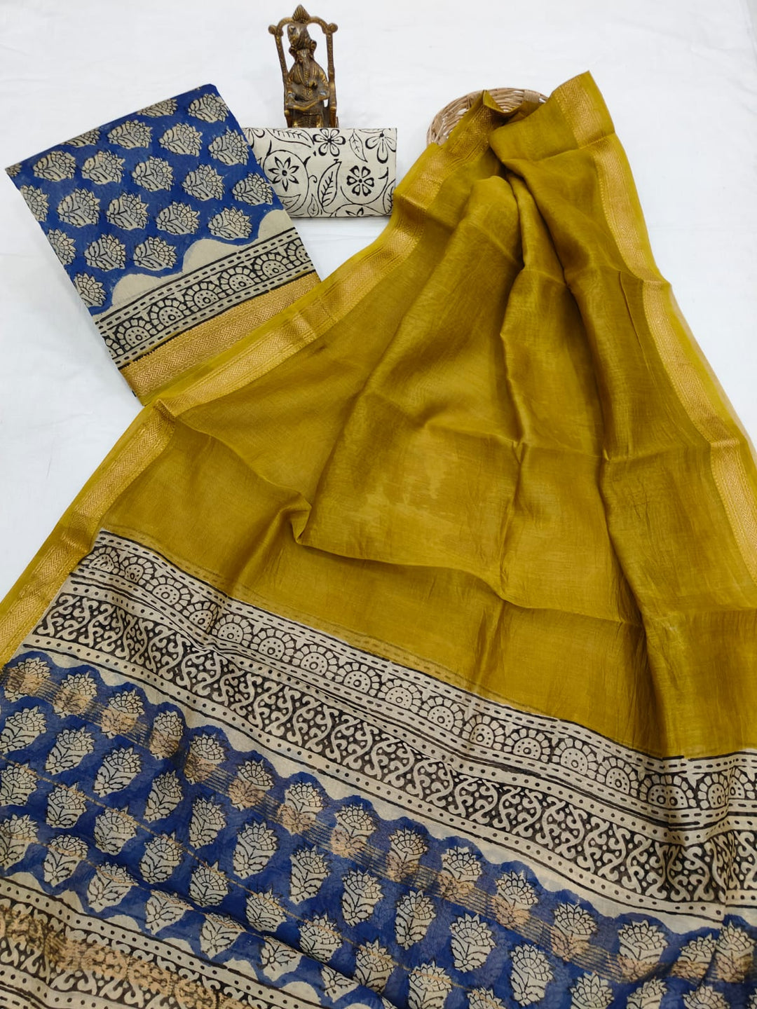 Pure Maheshwari Silk Hand block print Unstitched Suit.