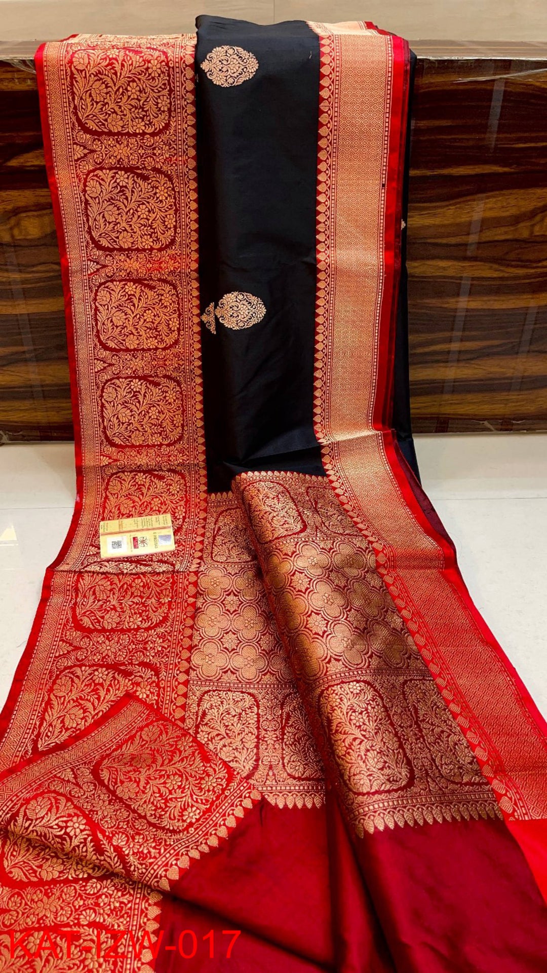 Pure Banarasi Katan Silk Saree With Antique Zari Work.