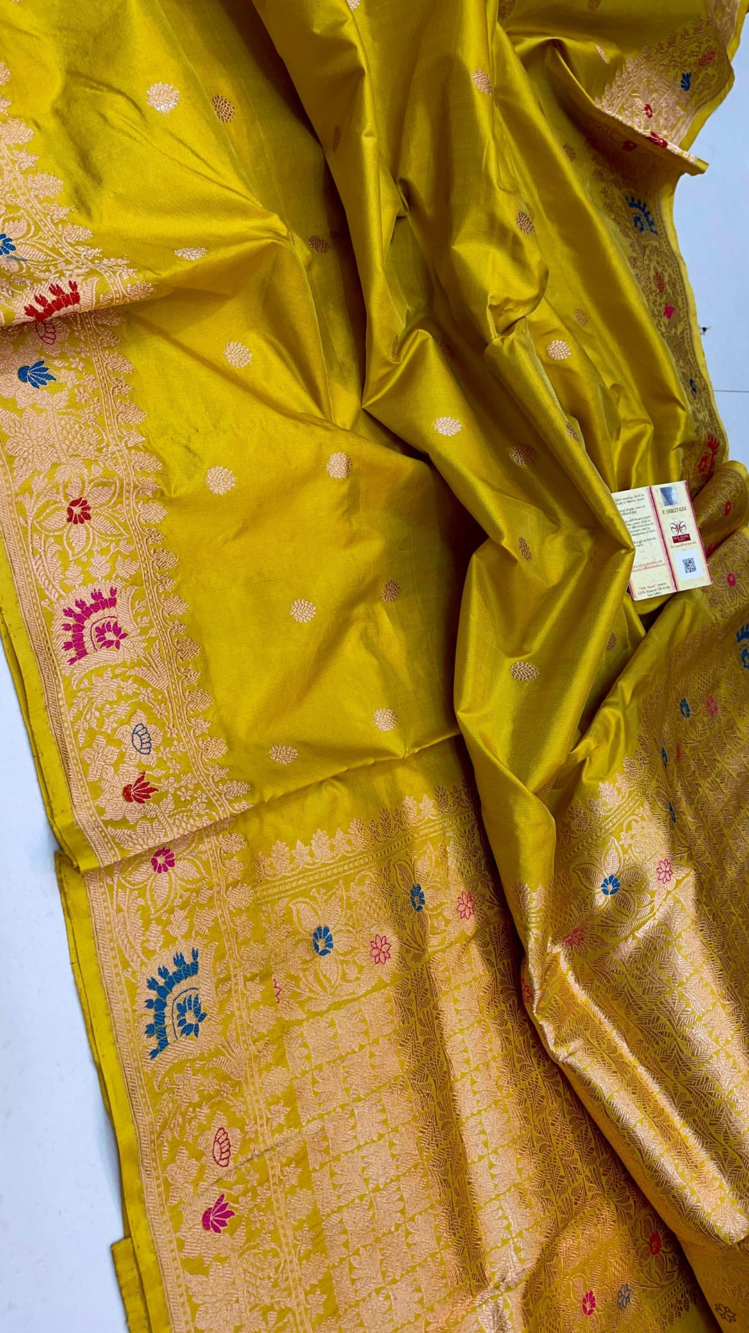 Pure Banarasi Katan Silk Meenakari Saree With Antique Zari Work.