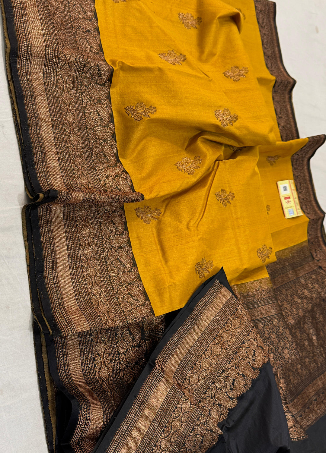 HandloomPure Banarasi Tussar Silk Saree With Kadhuwa Border Work.