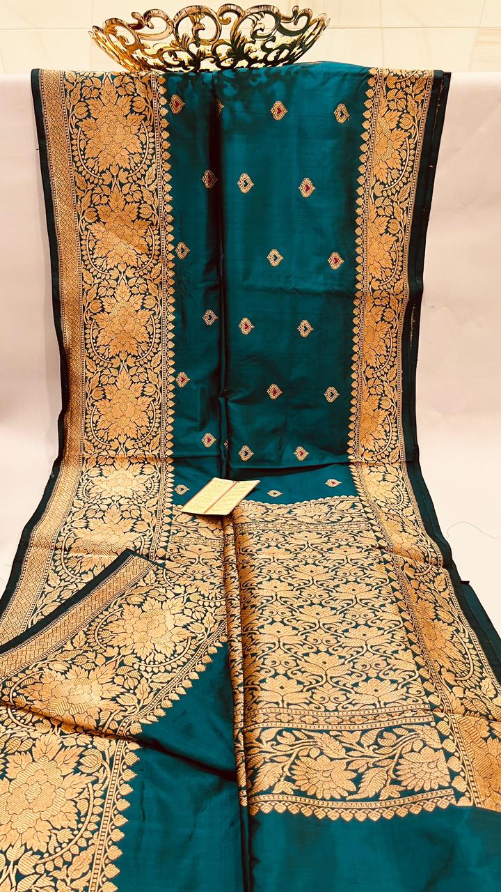 Pure Banarasi Handloom Katan Silk Saree With Antique Zari Work And Resham Meenakari Boti .