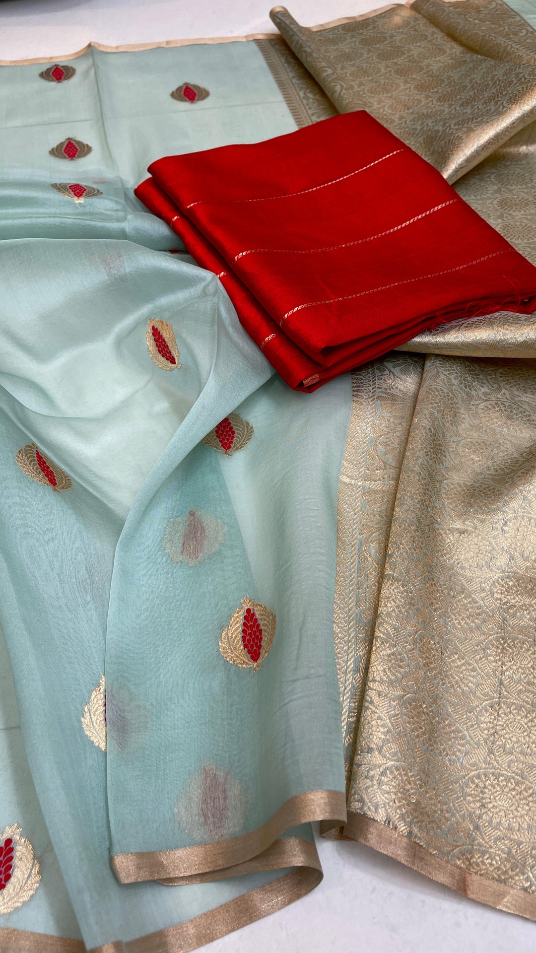 Pure Kora Organza Silk Handloom Zari Work Saree.