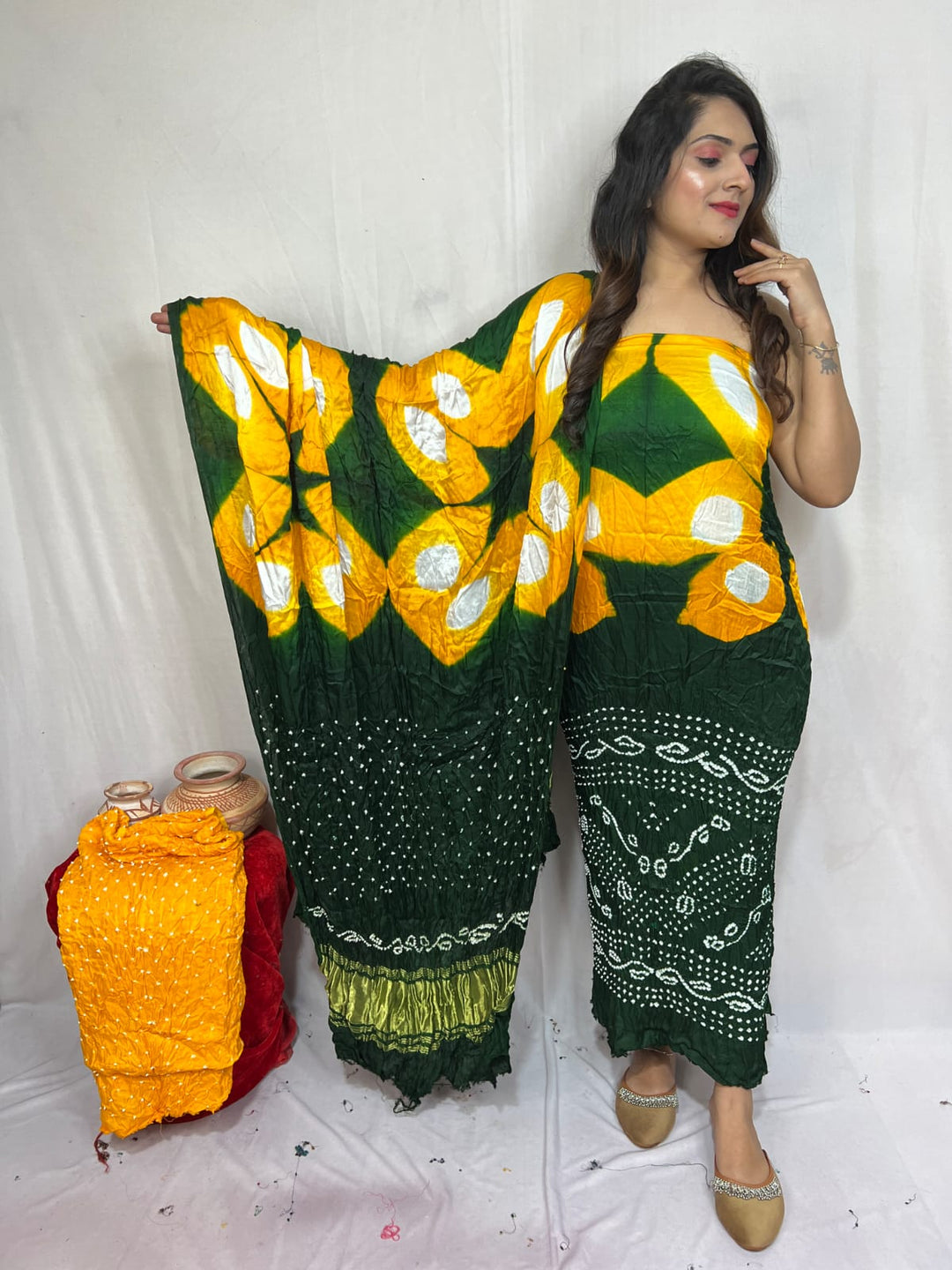 Pure Modal Silk Zari Pallu Weaved 3pc Unstitched Suit .
