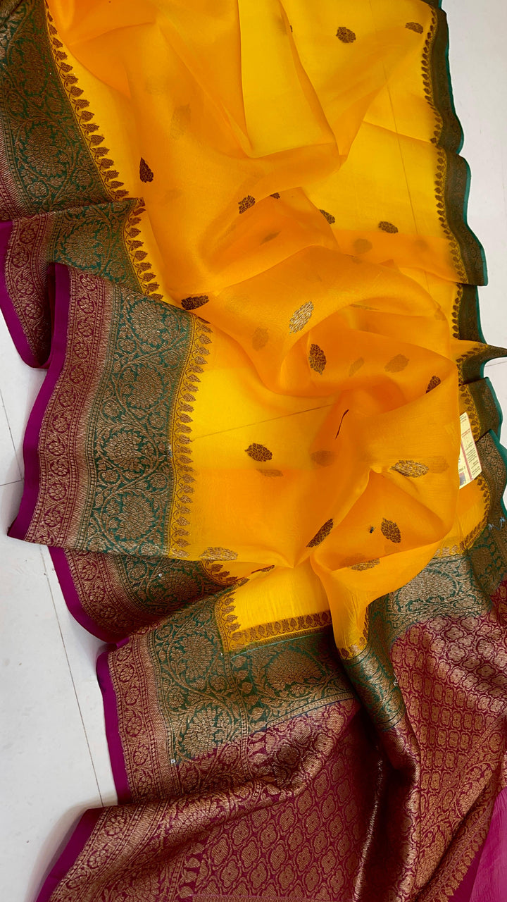 Pure Kora Organza Silk Handloom Kadhuwa Zari Work Saree.