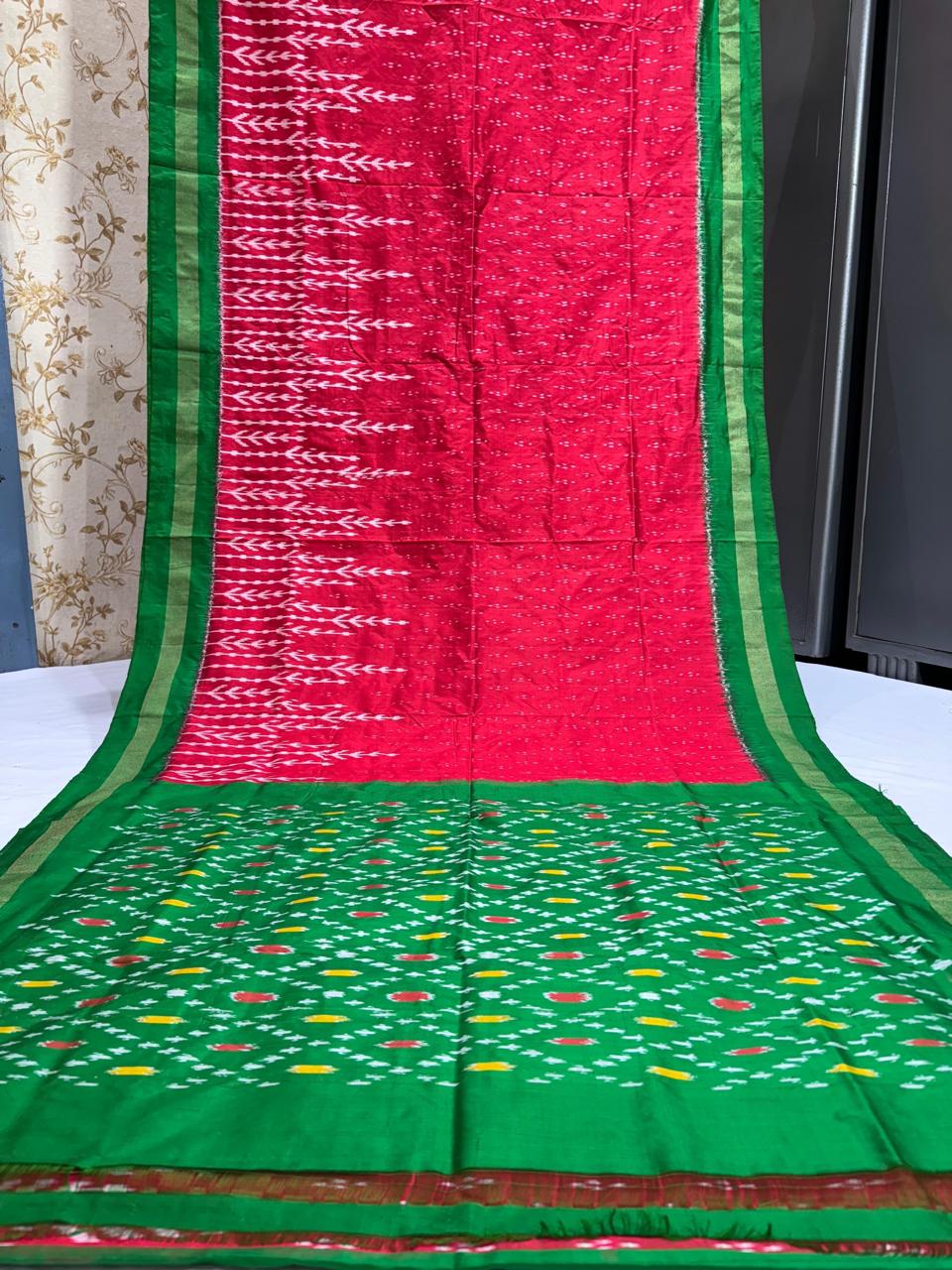 Pure Pochampally Ikkat Silk Saree With Blouse Pthani Pattern Border.