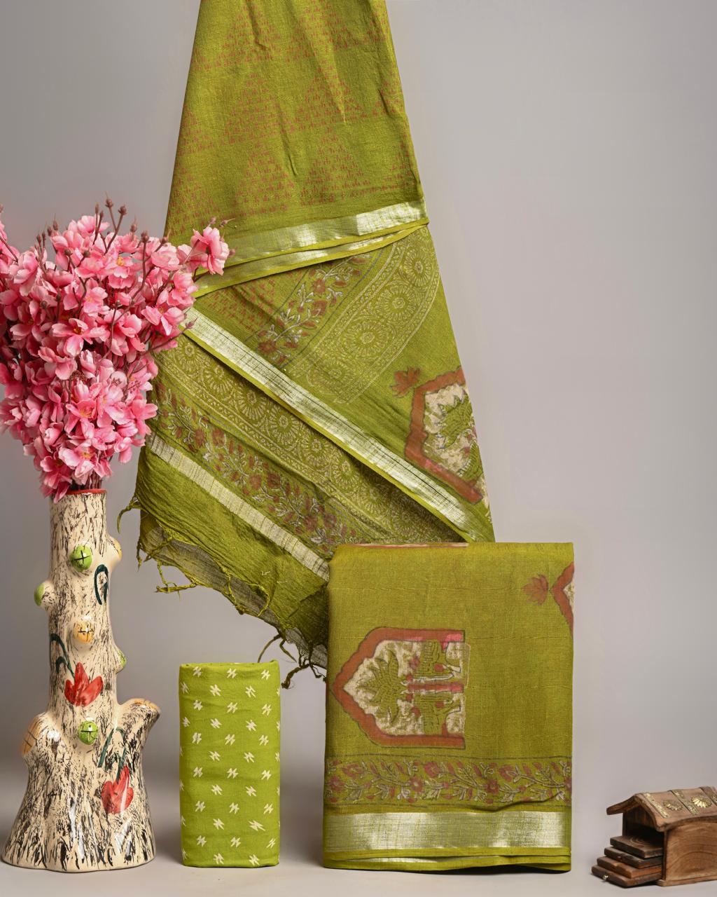 Hand Block Printed Linen Unstitched Suit .