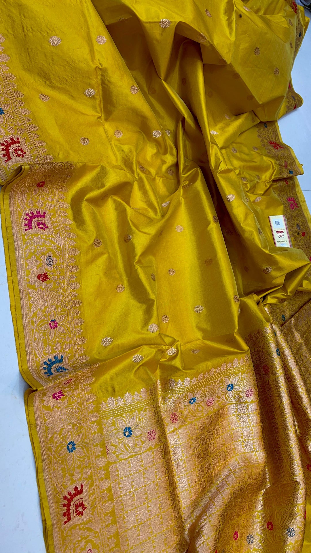 Pure Banarasi Katan Silk Meenakari Saree With Antique Zari Work.