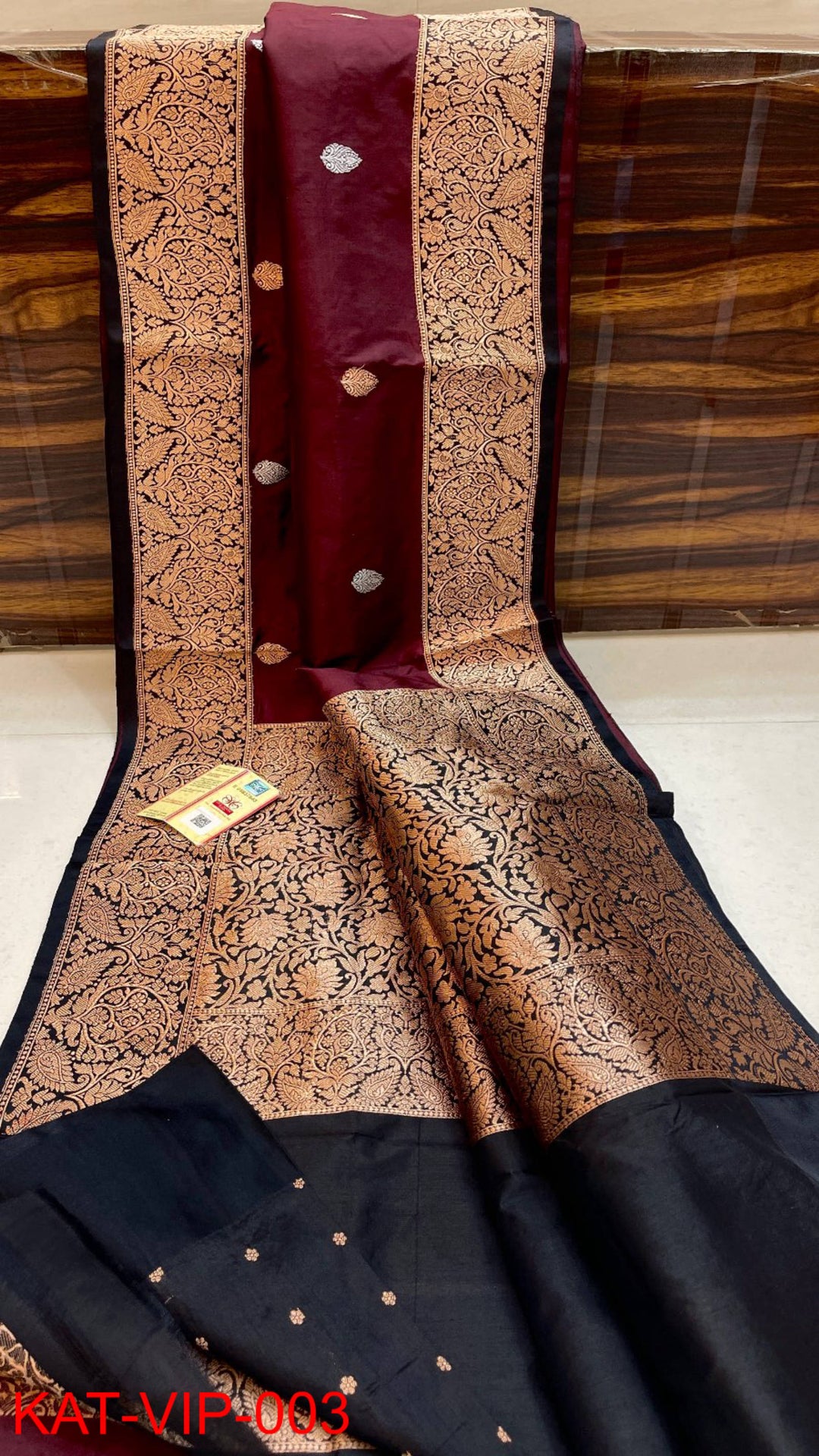Pure Banarasi Katan Silk Saree With Antique Zari Work.