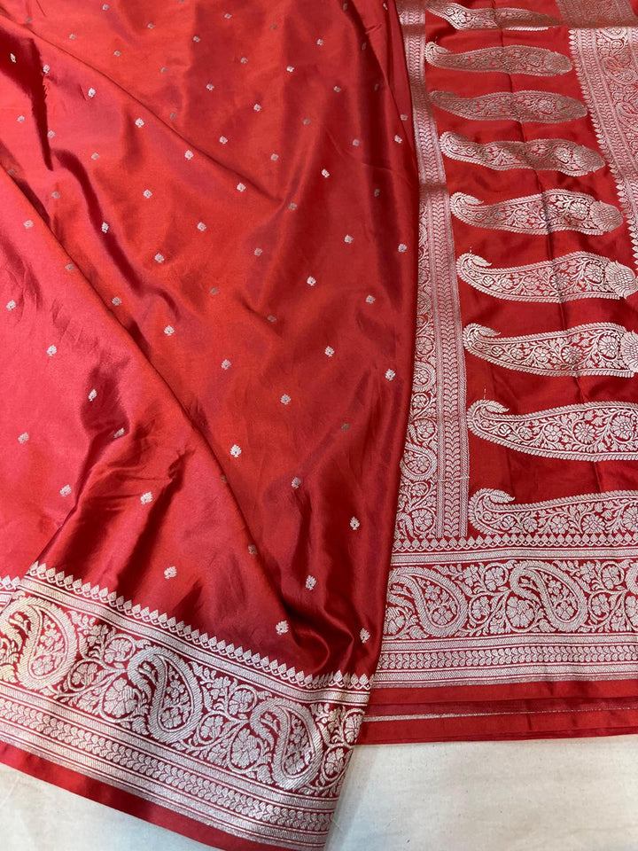 Pure Banarasi Mashru Silk Saree With Zari Work.