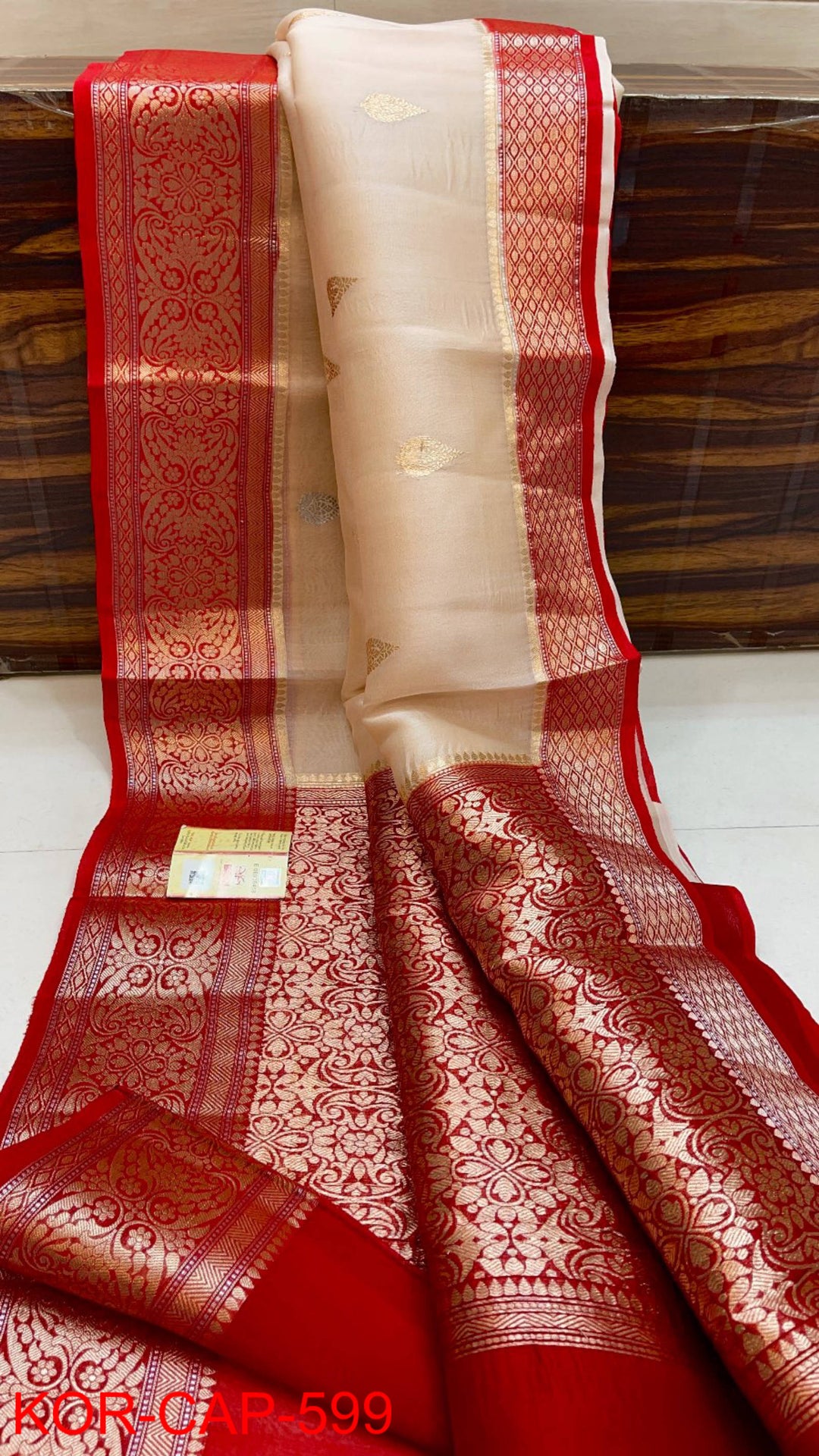 Pure Banarasi Kora Organza Silk Handwoven Zari Work Saree With Silk Mark Certificate ( Length- 6.3 Meter