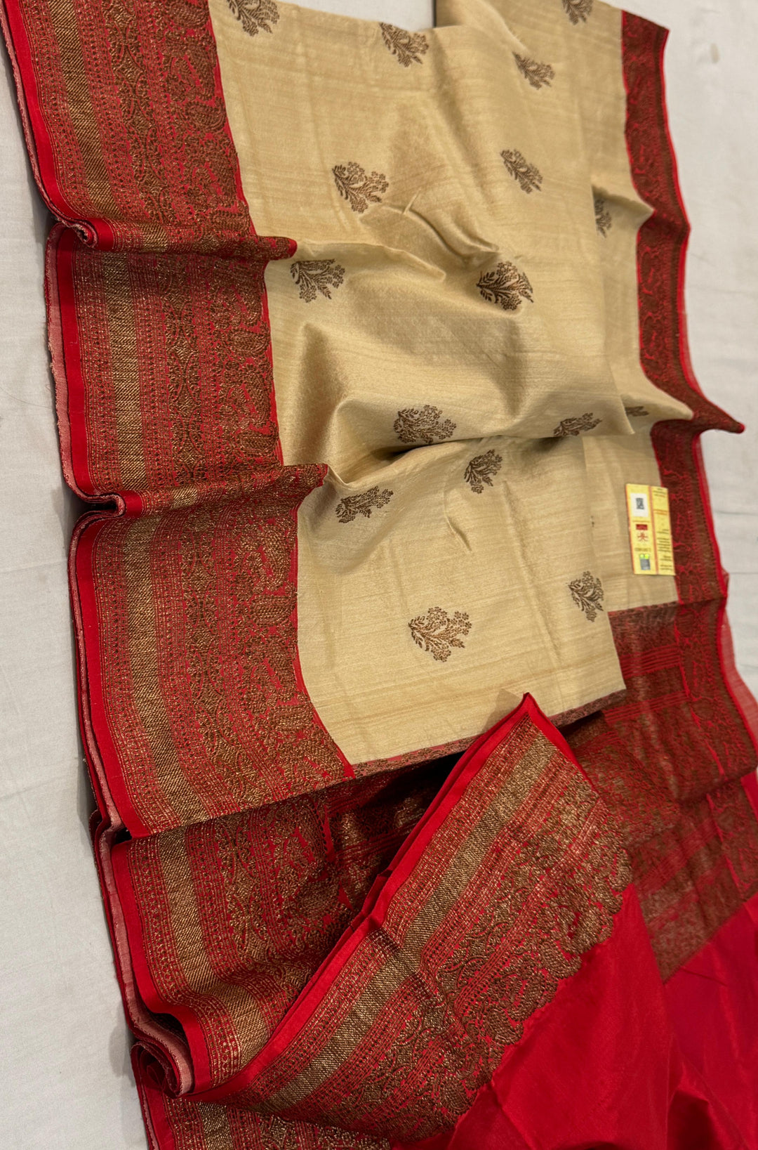 HandloomPure Banarasi Tussar Silk Saree With Kadhuwa Border Work.