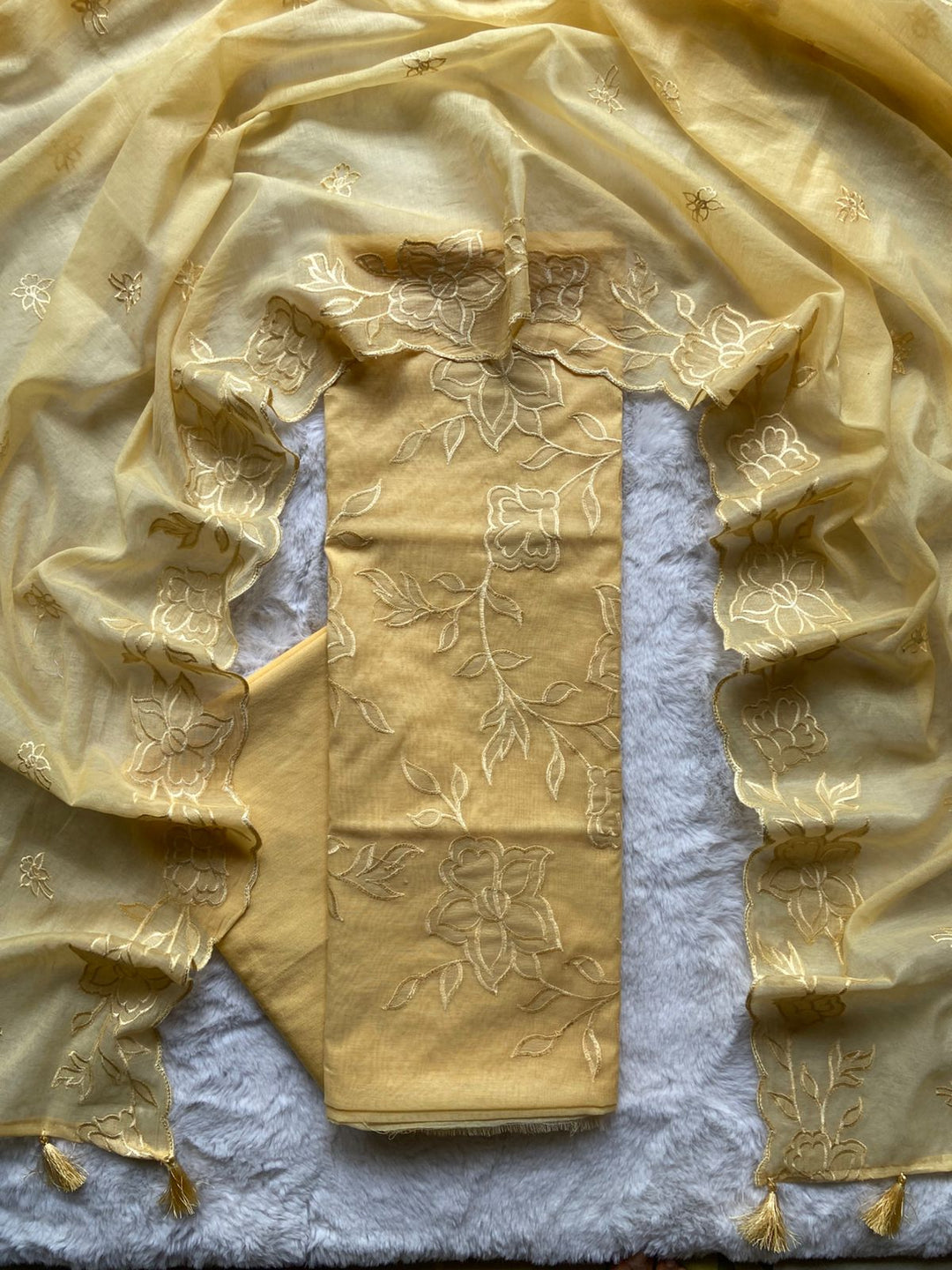 Pure Banarasi Diamond Tissue Silk Unstitched suit with Applique work .