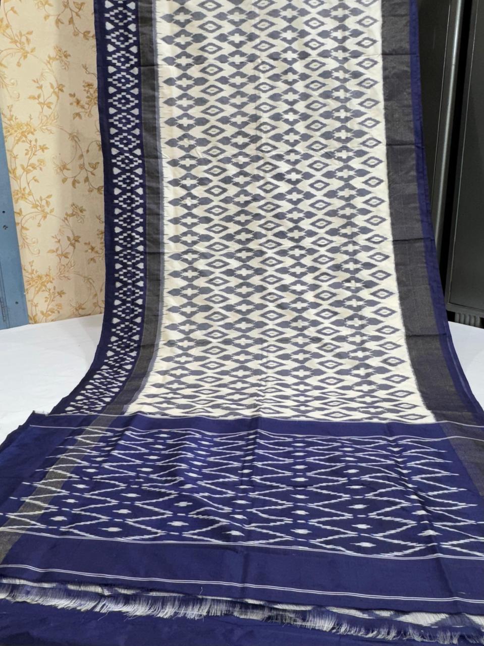 Pure Pochampally Ikkat Silk Saree With Blouse Pthani Pattern Border.