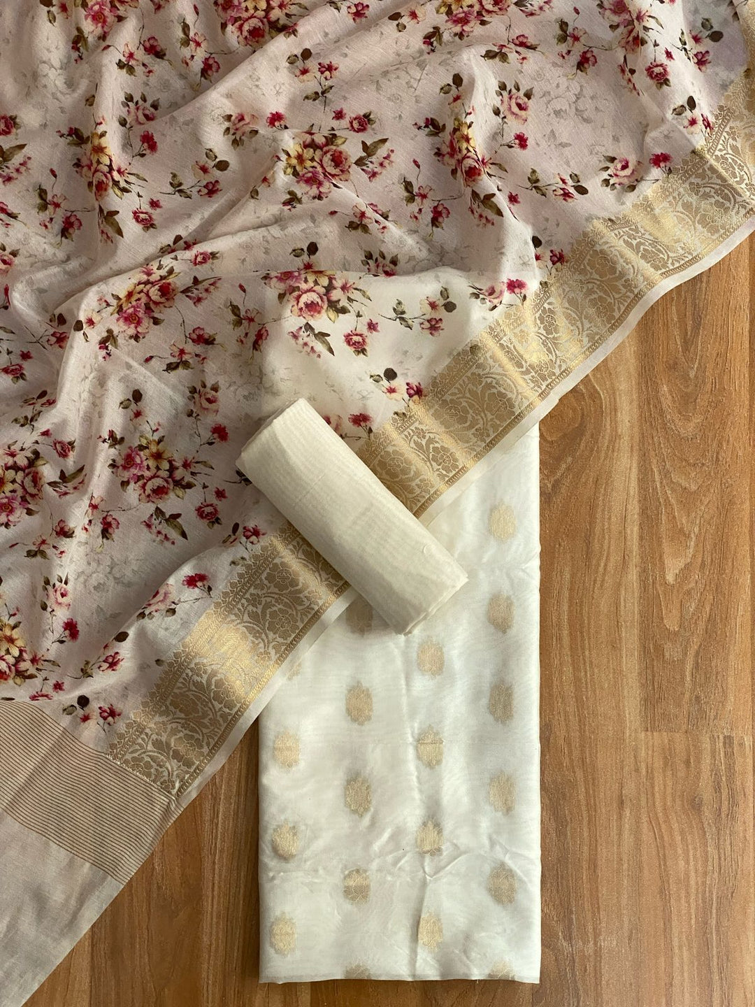 Pure Banarasi Chanderi Silk zari Weaved Unstitcehd Suit With Chanderi Silk Flower Print Dupatta.