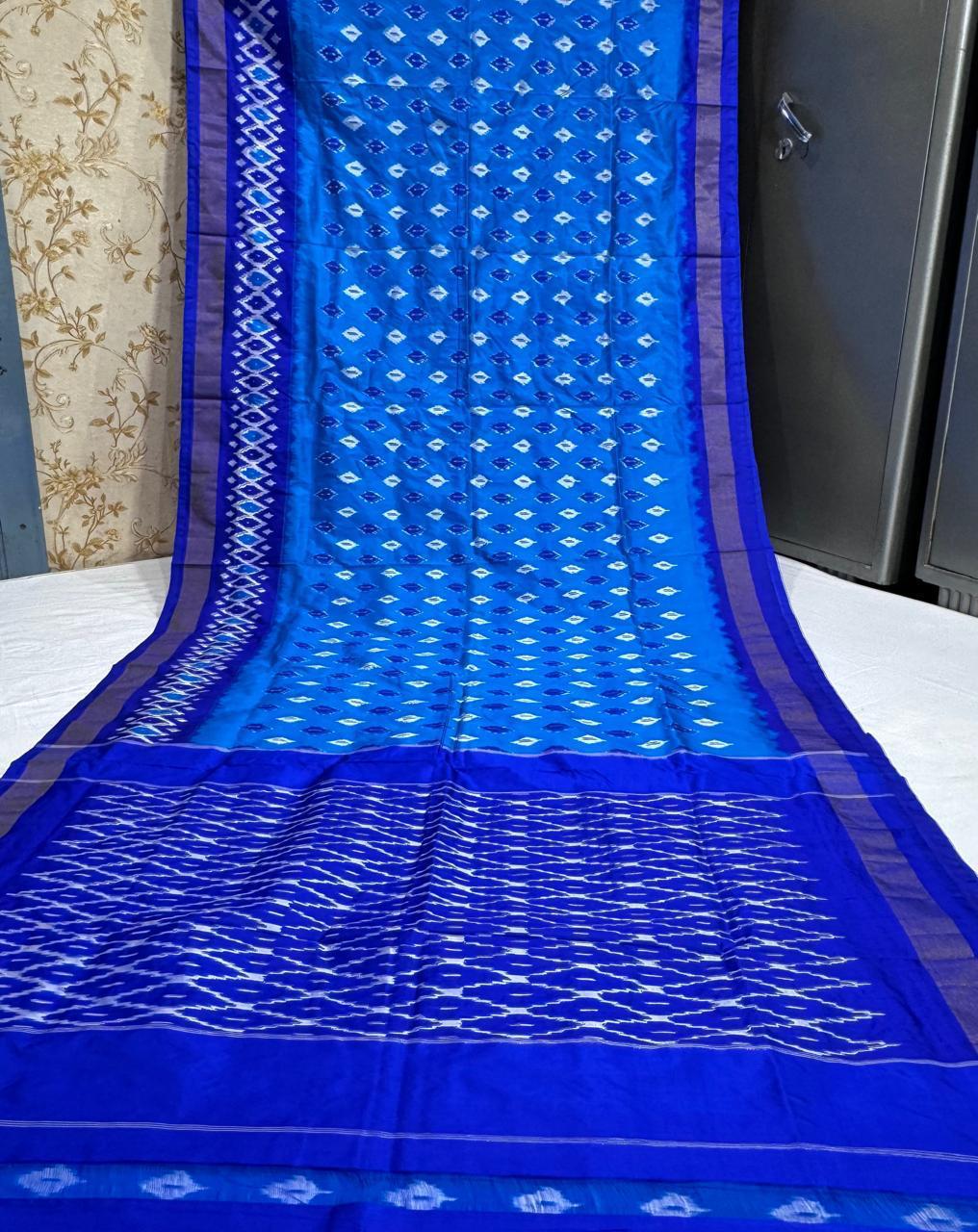 Pure Pochampally Ikkat Silk Saree With Blouse Pthani Pattern Border.