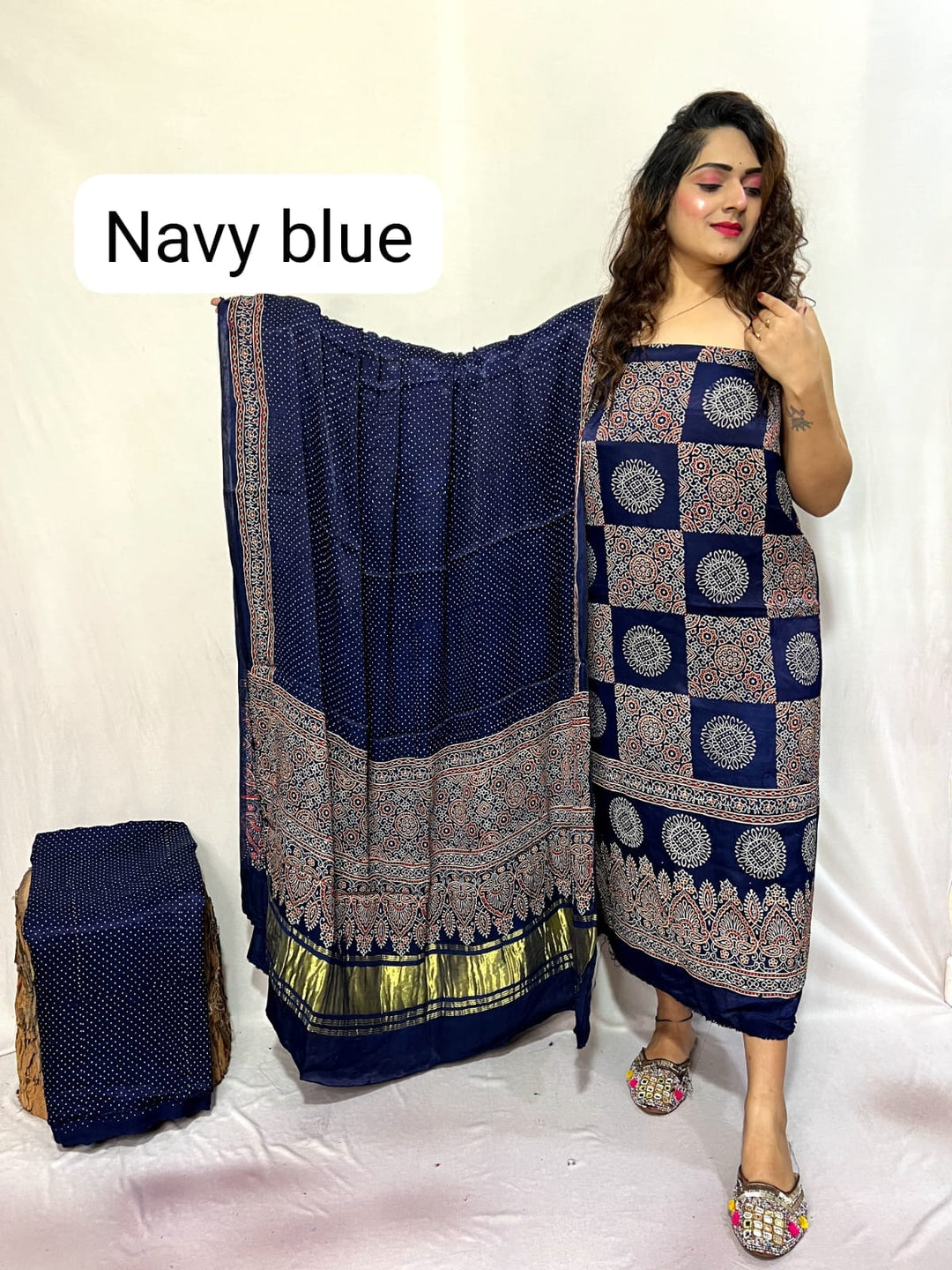 Pure Modal Silk Zari Pallu Weaved 3pc Unstitched Suit .