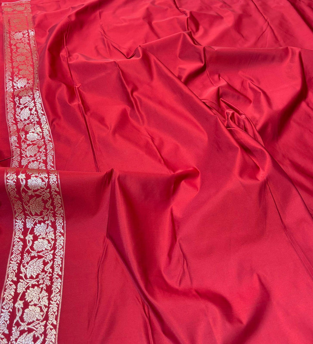 Pure Banarasi Mashru Silk Saree With Zari Work.