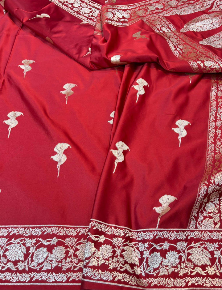 Pure Banarasi Mashru Silk Saree With Zari Work.