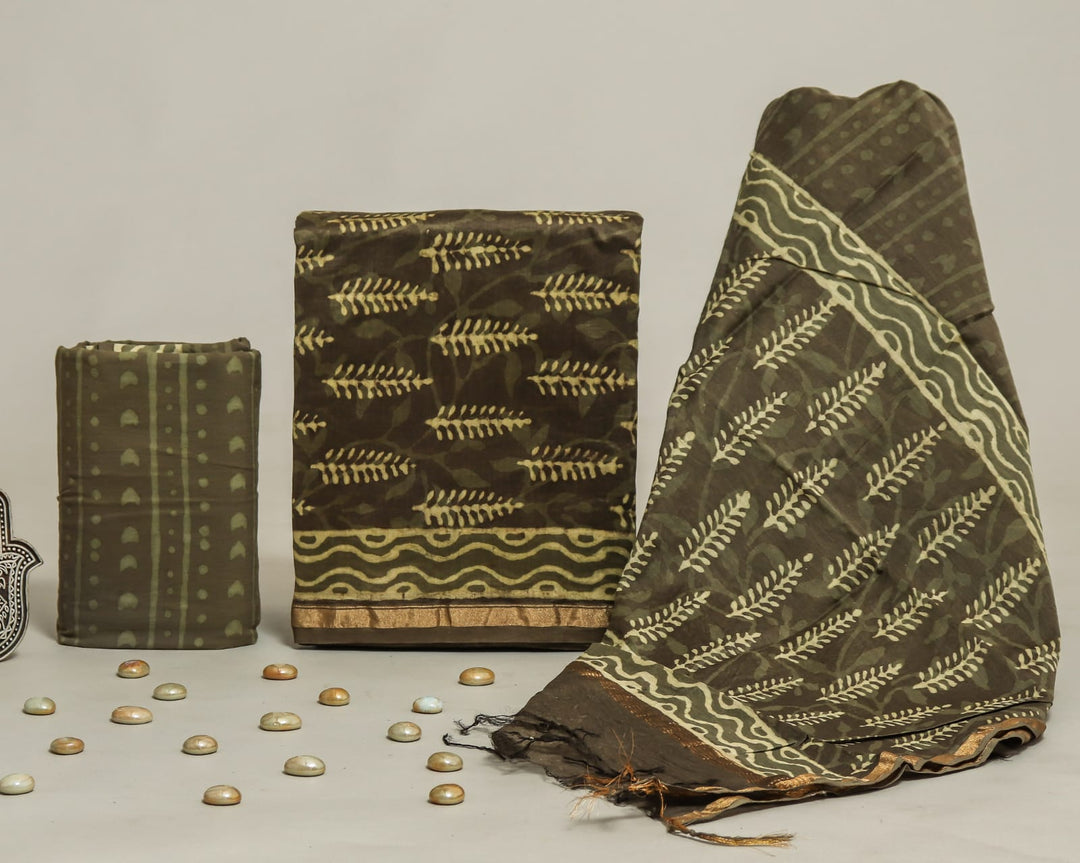 Pure Hand Block Chanderi Silk Unstitched Suit.