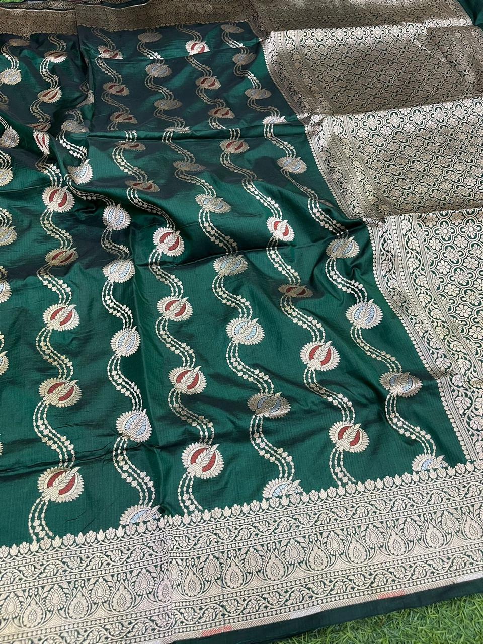 Pure Banarasi Handloom Katan Silk Saree With Beautiful  Zari Work .