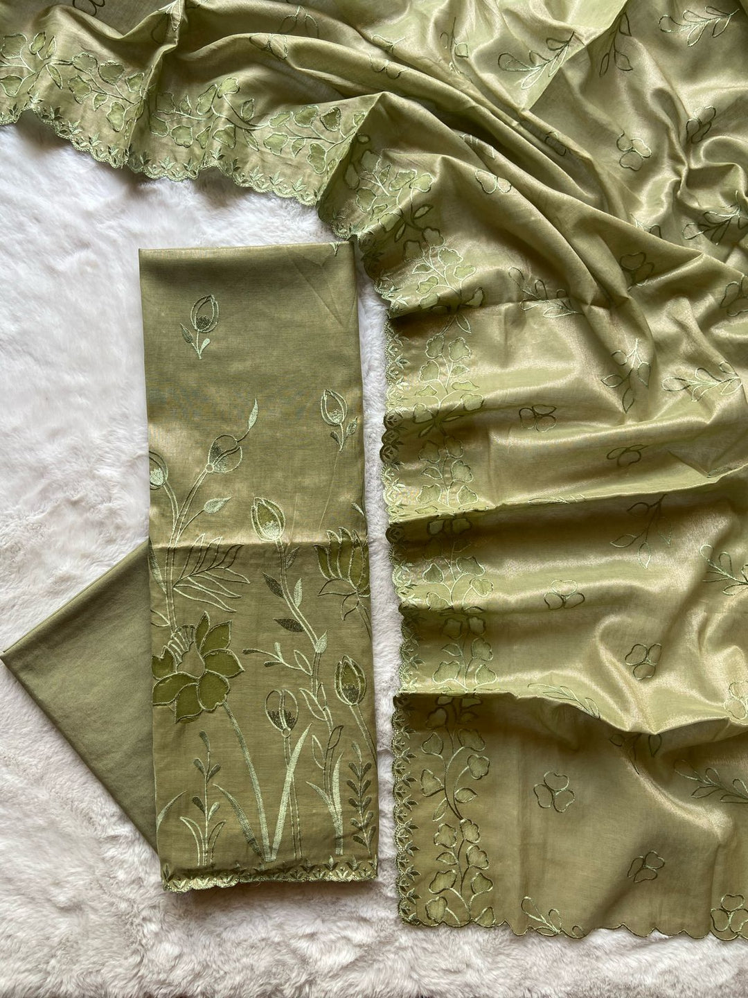 Pure Banarasi Cotton Tissue Applique Work Unstitched Suit .