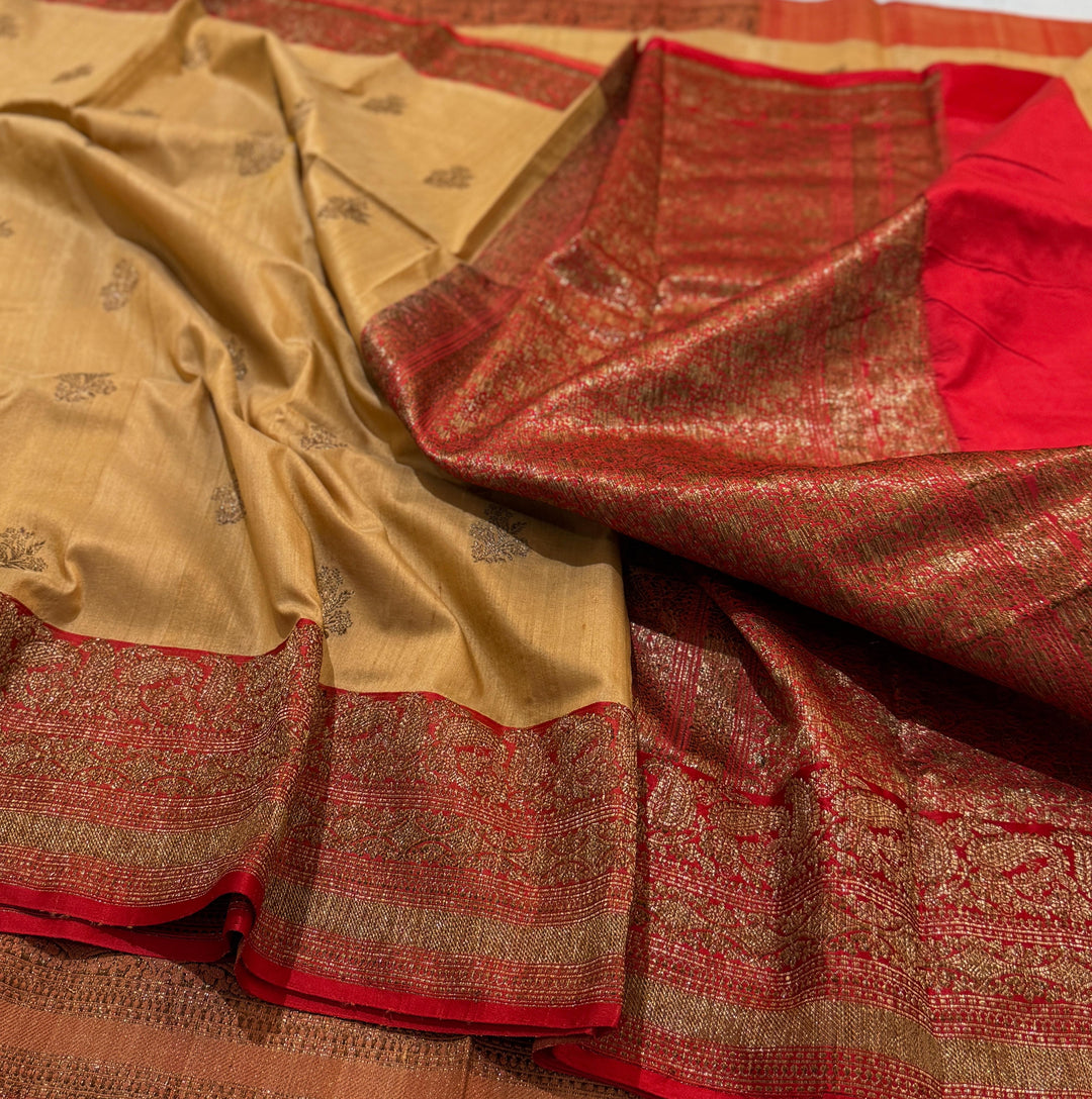 HandloomPure Banarasi Tussar Silk Saree With Kadhuwa Border Work.