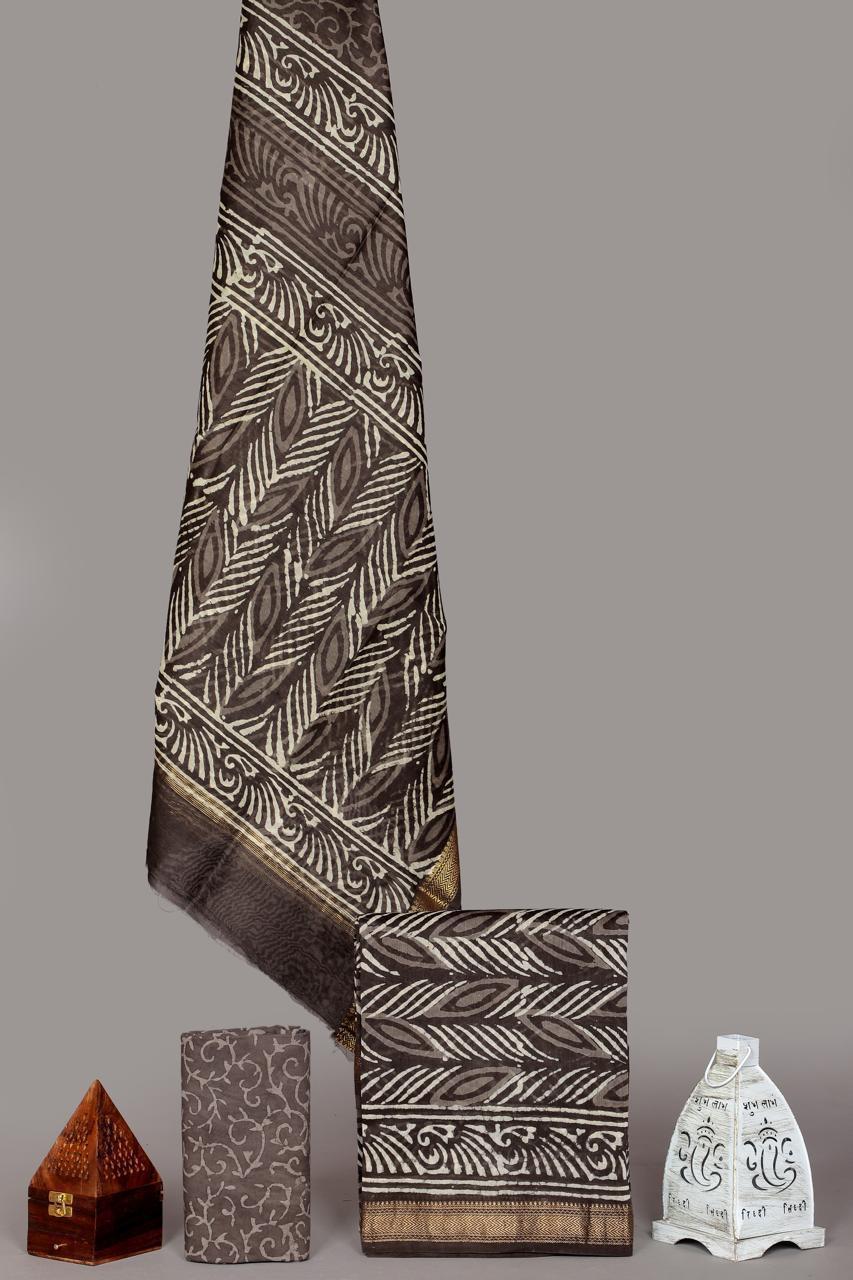 Pure Maheshwari Silk Hand block print Unstitched Suit.