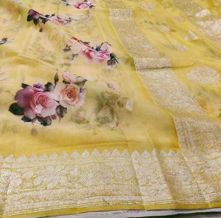 Pure Khaddi Georgette Digital Print Saree With Silk Mark Certificate ( length- 6.3 meter )