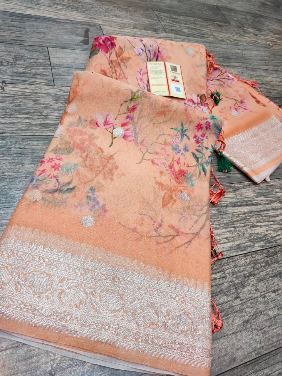 Pure Khaddi Georgette Digital Print Saree With Silk Mark Certificate ( length- 6.3 meter )