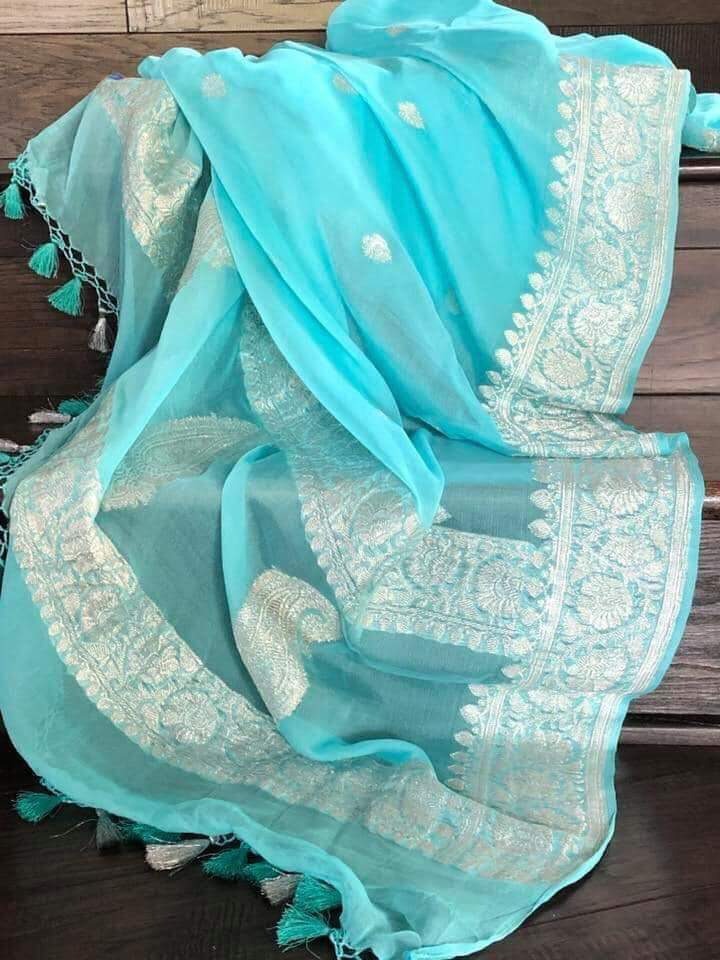Pure Hand loom Khaddi Chiffon Georgette Saree with Silver Zari Weaving blouse ( length- 6.3 meter )