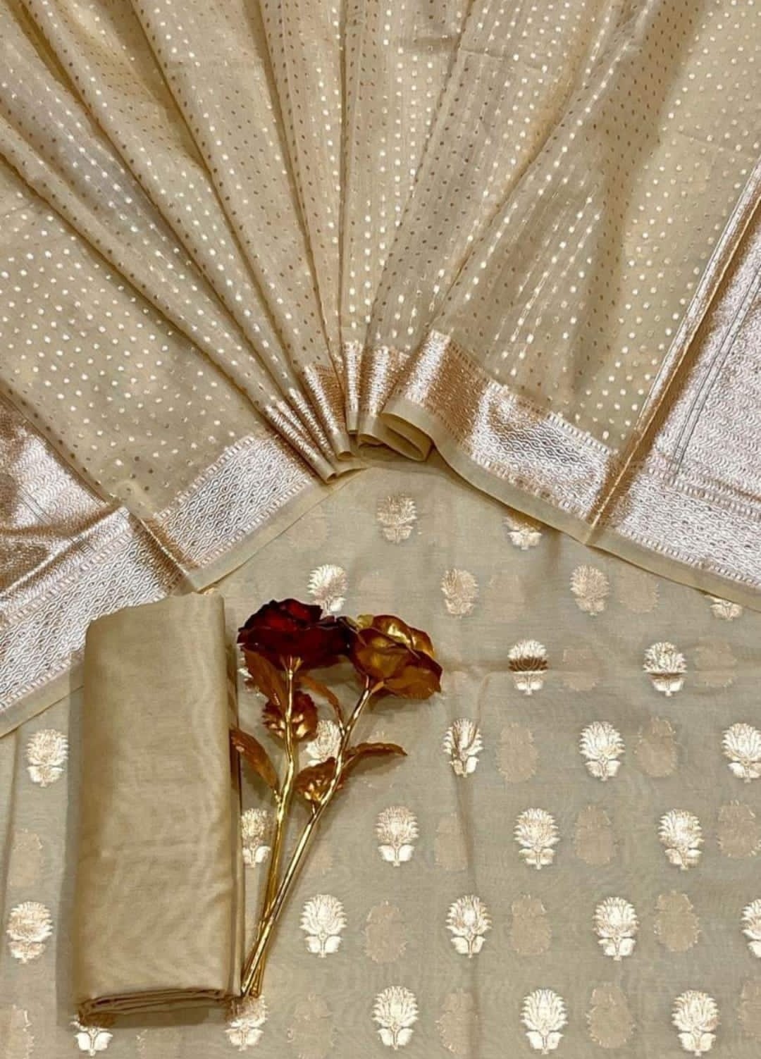 Pure Banarasi Lorex Zari weaved Unstitched Suit