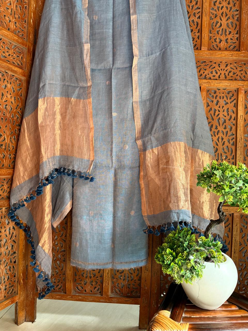 Pure Silk By Linen 2PC Jamdani Unstitched Suit with Tissue Zari Palla