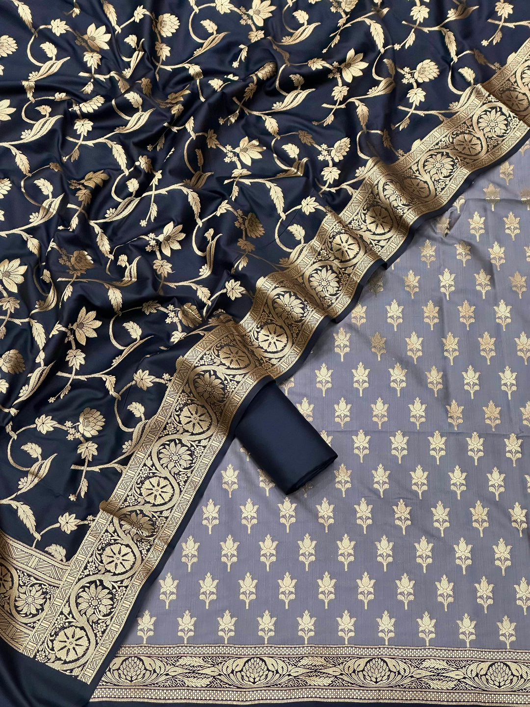 Pure Banarasi Silk Double Zari Weaved Unstitched Suit