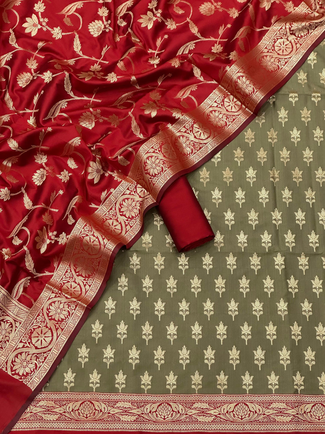 Pure Banarasi Silk Double Zari Weaved Unstitched Suit