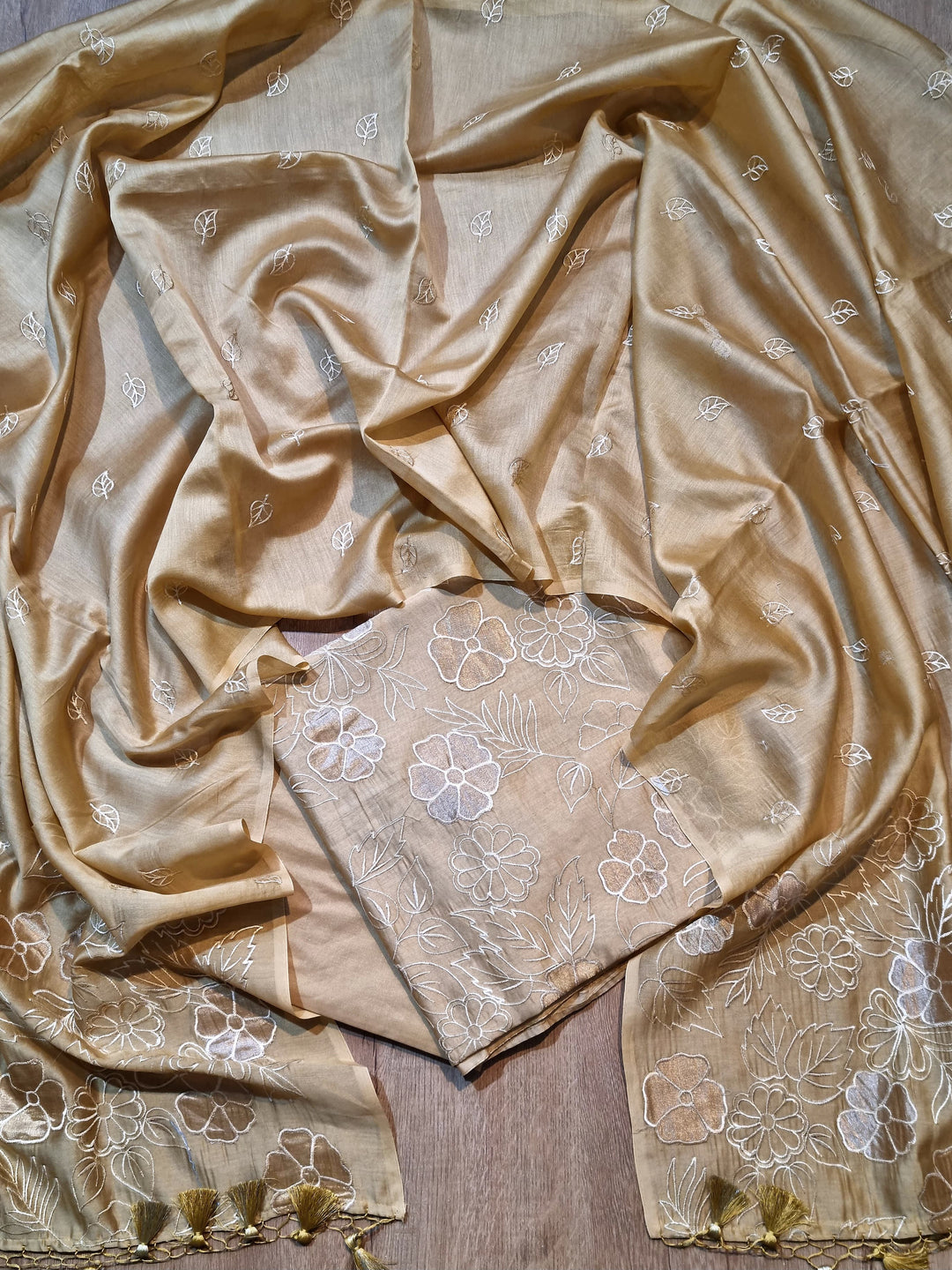 Pure Banarasi Chanderi Silk Unstitched SUit with Applique Work