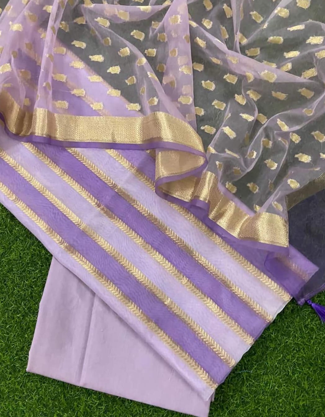 Banarasi Organza Silk 3 Pc Unstitched Suit