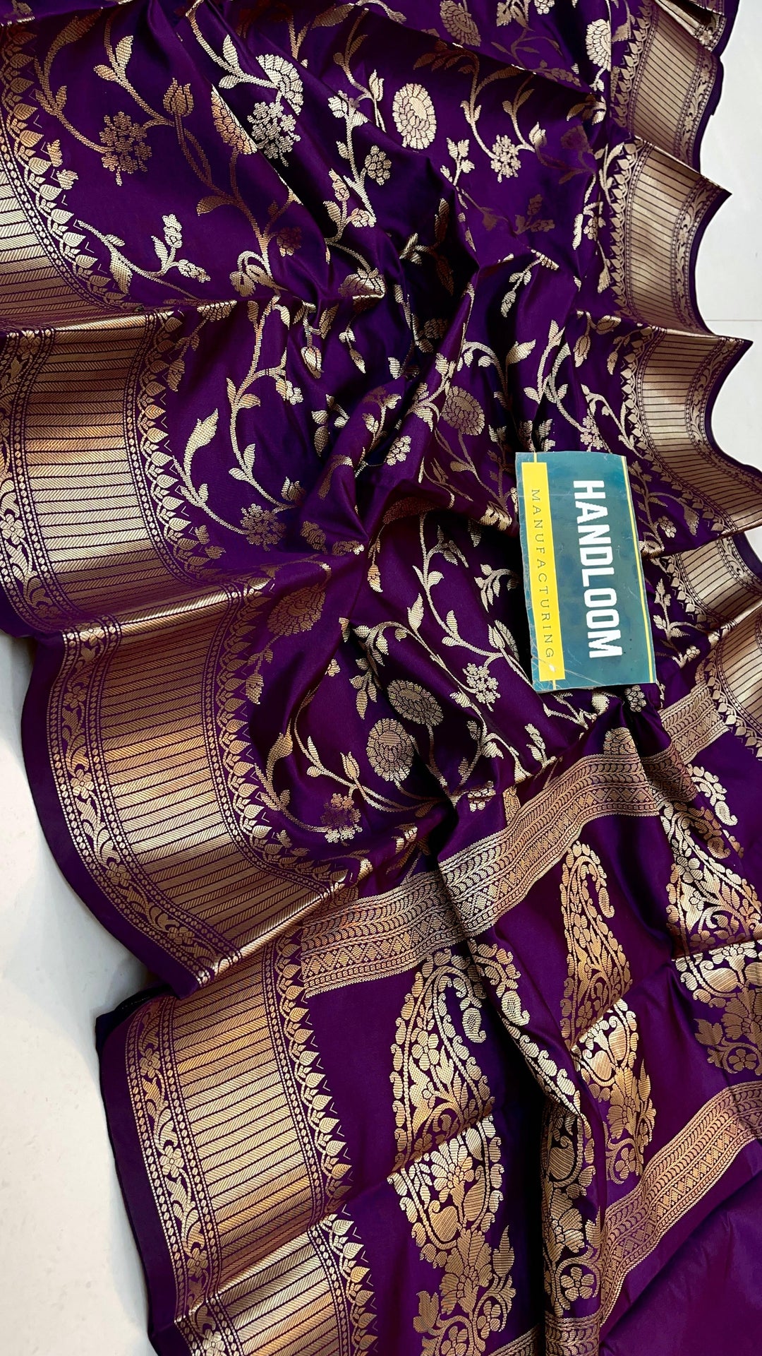Maheswari Silk Saree With Running Blouse | HANDLOOM WEAVED|