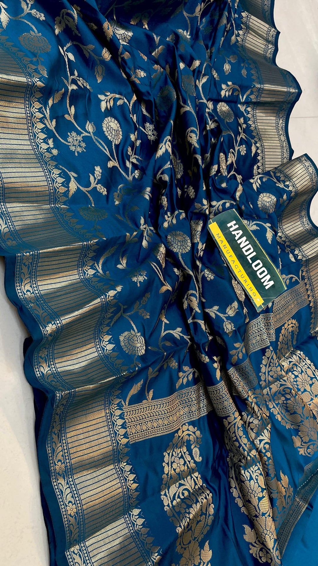 Maheswari Silk Saree With Running Blouse | HANDLOOM WEAVED|
