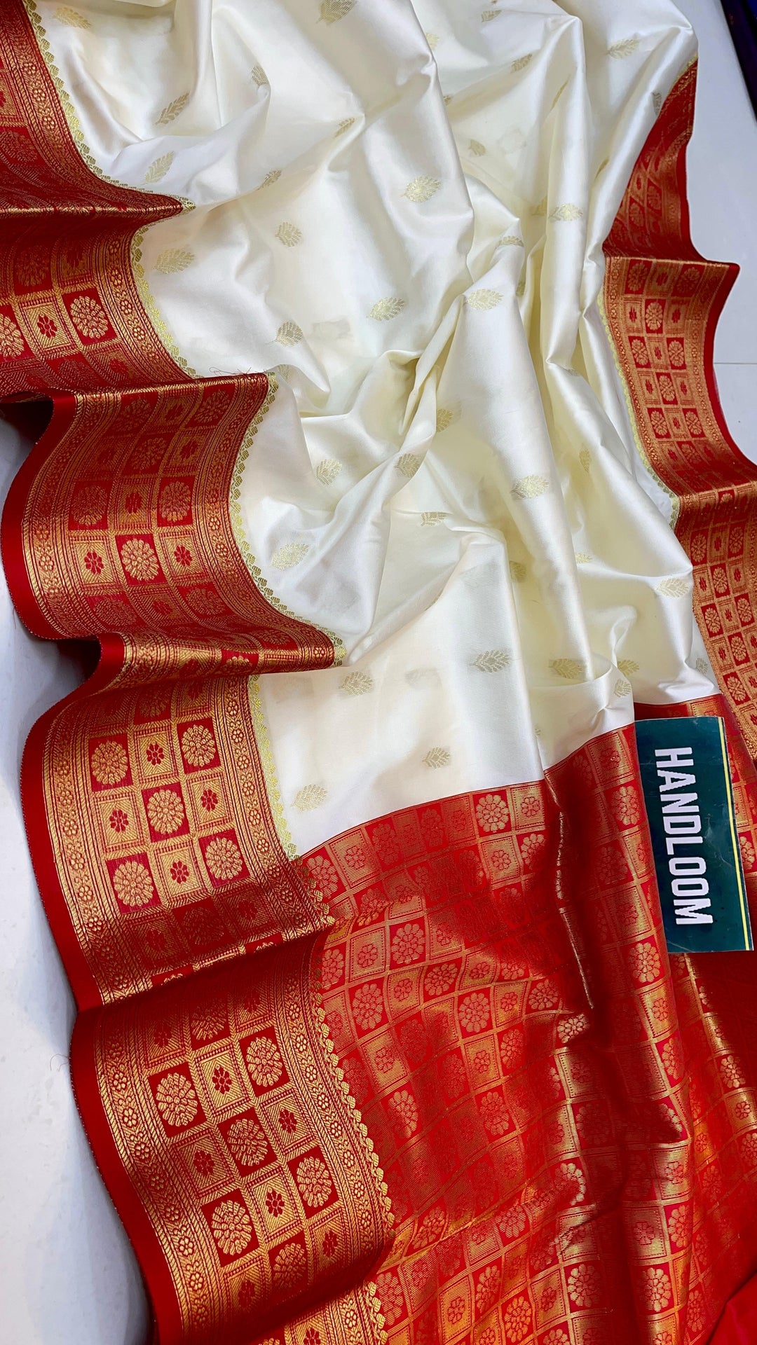 Maheswari Silk Saree With Running Blouse | HANDLOOM WEAVED|