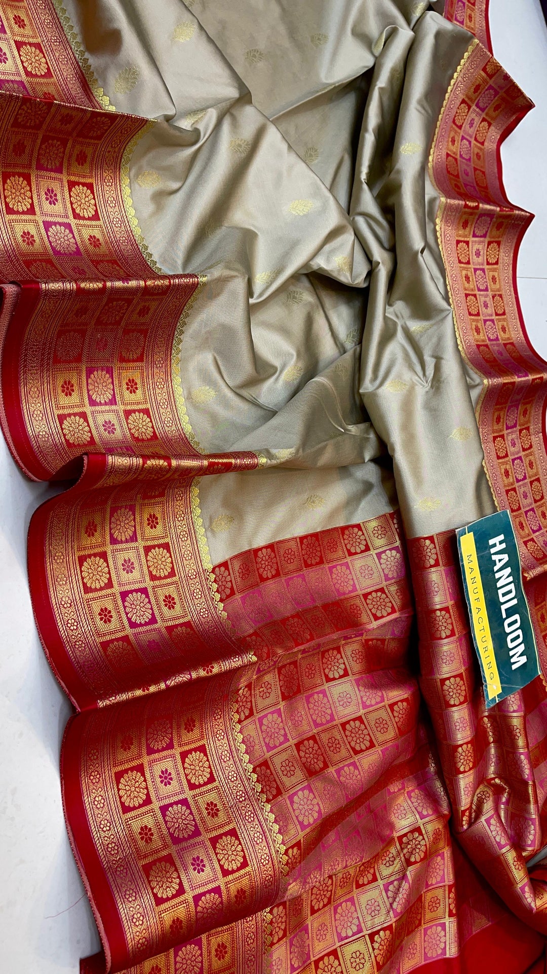 Maheswari Silk Saree With Running Blouse | HANDLOOM WEAVED|