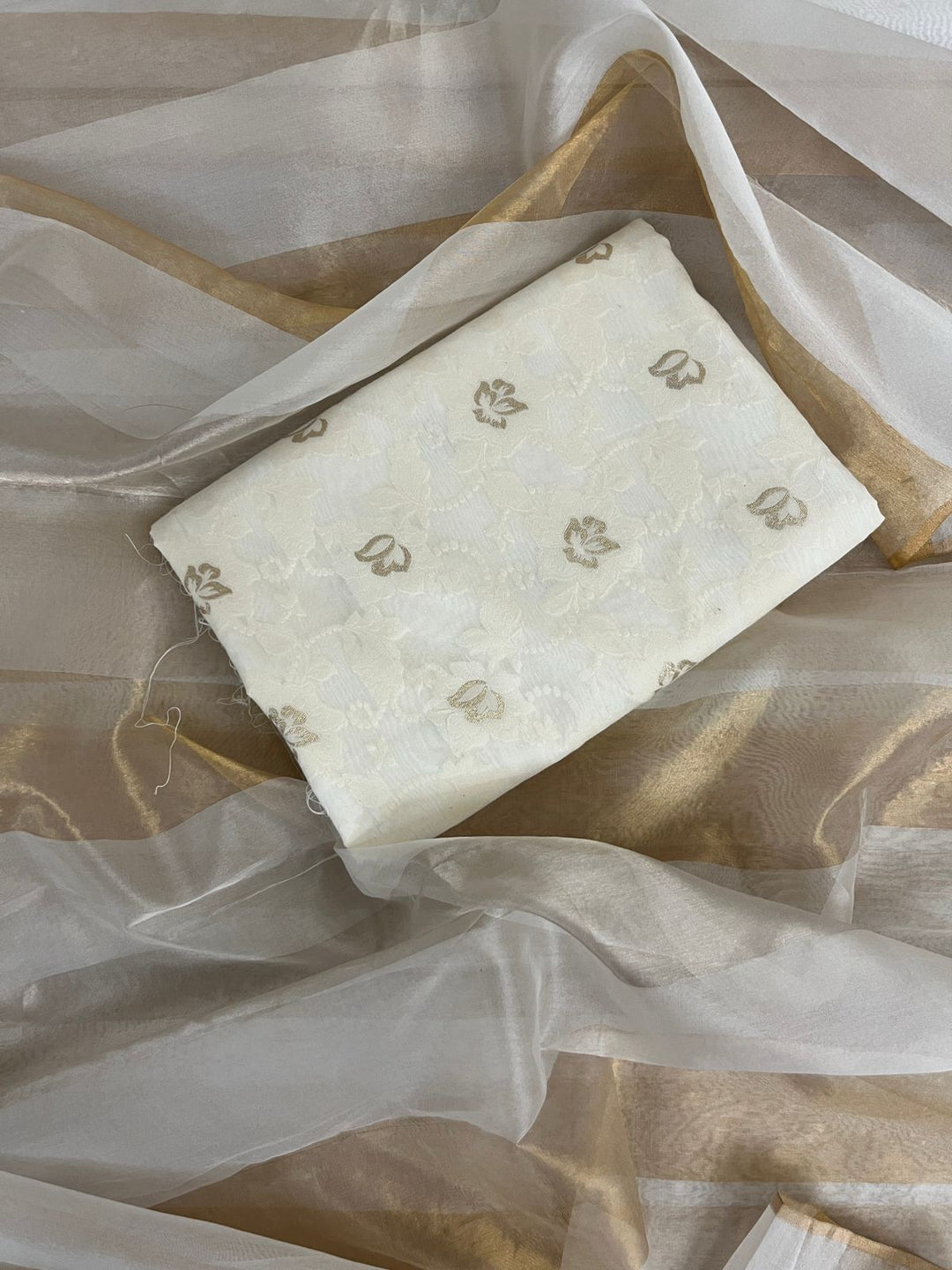 Pure Banarasi Mul Cotton Unstitched Suit with Organza Dupatta