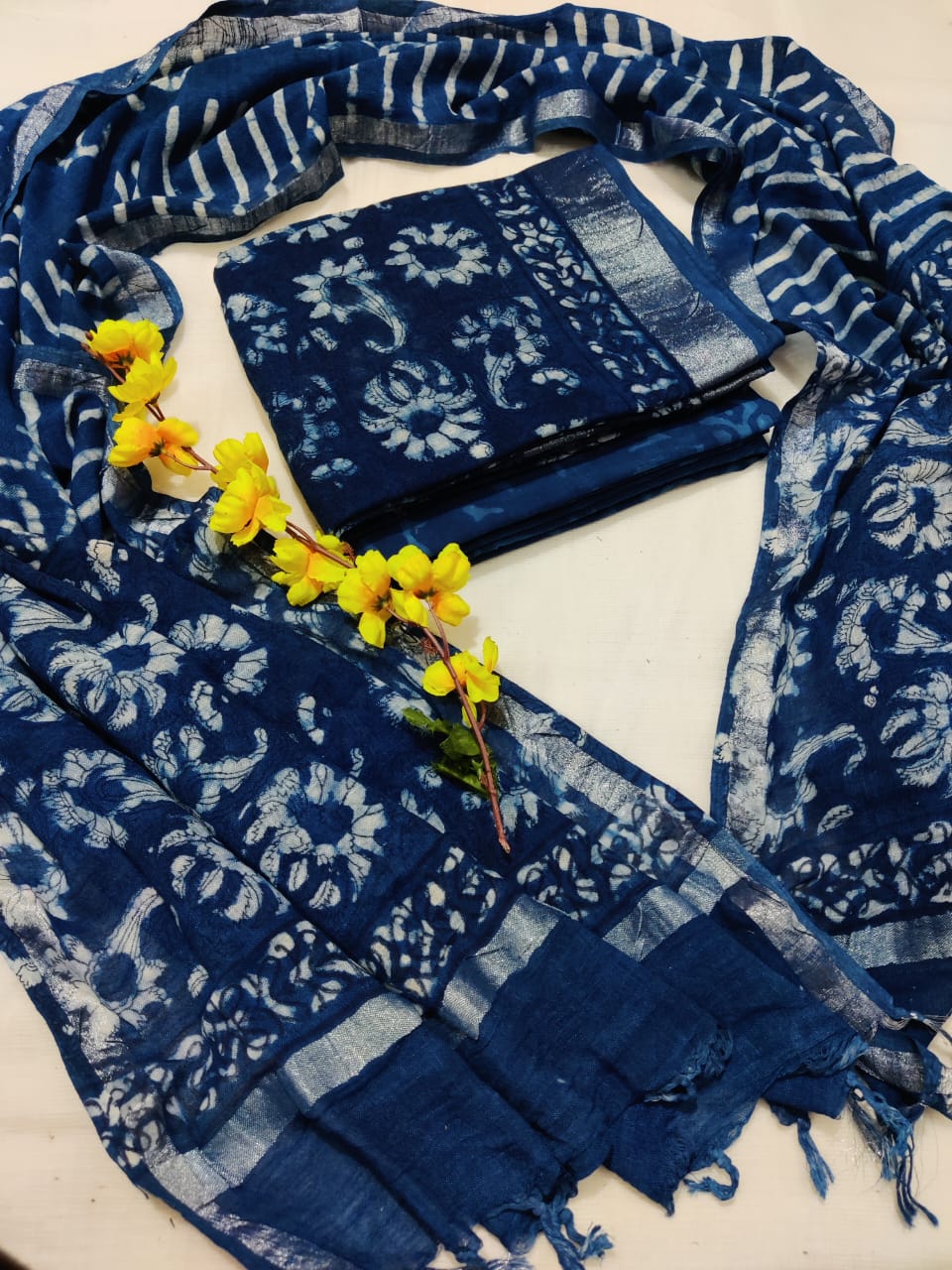 Hand Block Printed Linen Unstitched Suit