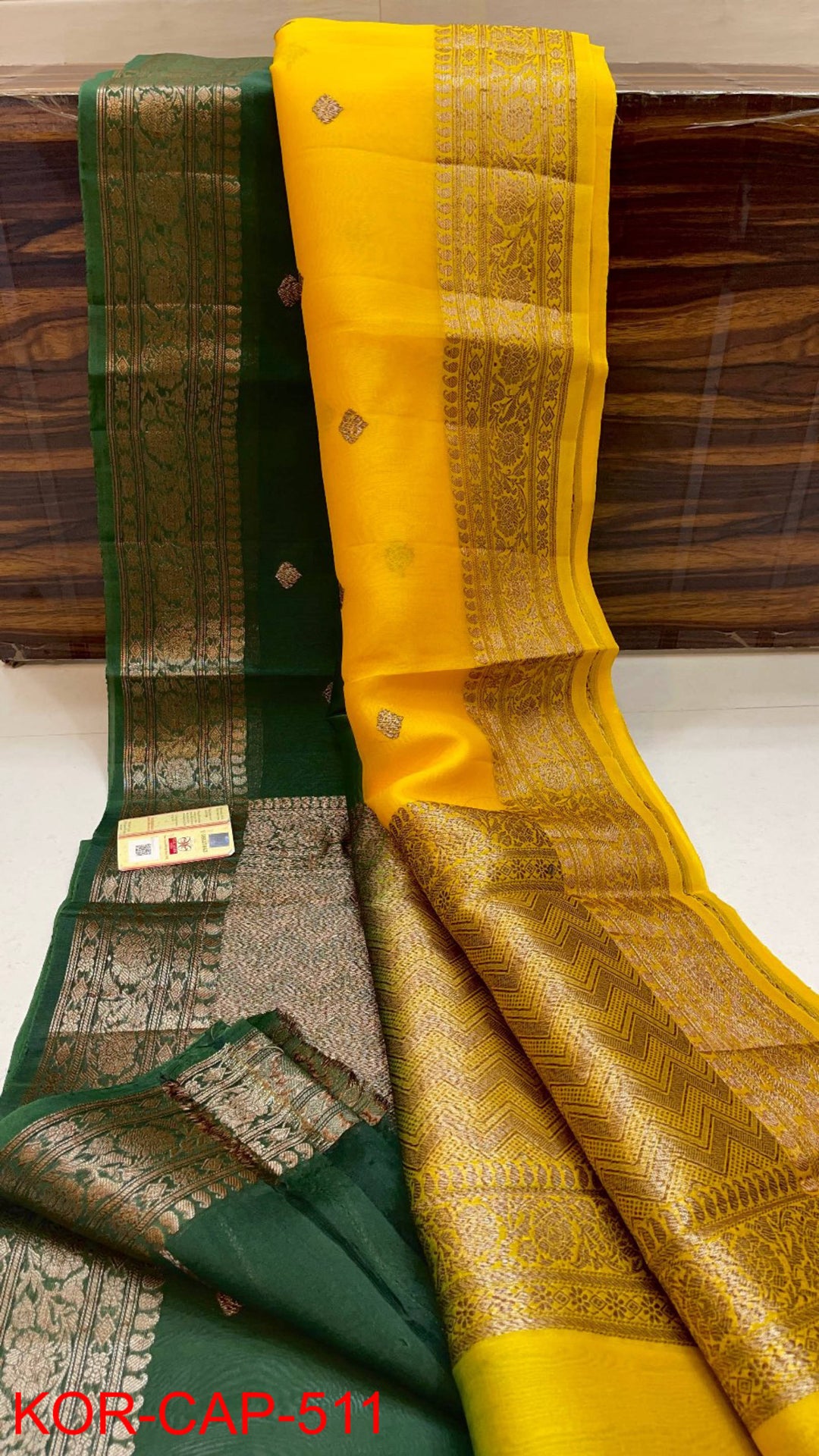 Pure Kora Organza Silk Hanloom Zari Work Saree.