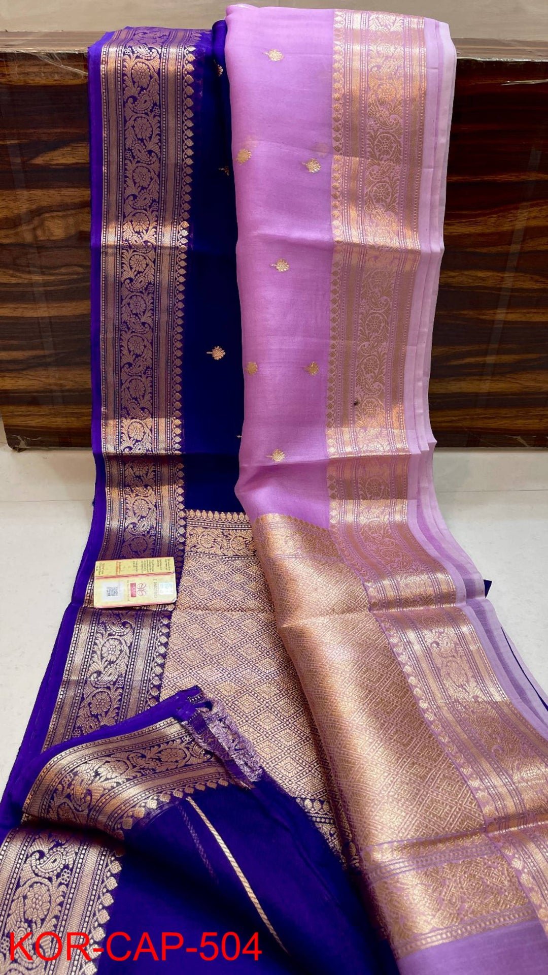 Pure Kora Organza Silk Hanloom Zari Work Saree.