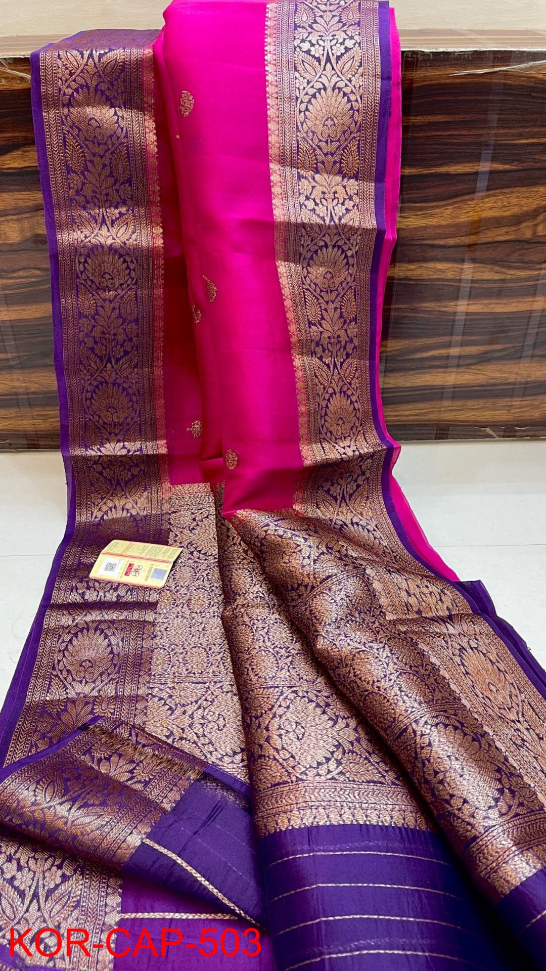 Pure Kora Organza Silk Hanloom Zari Work Saree.